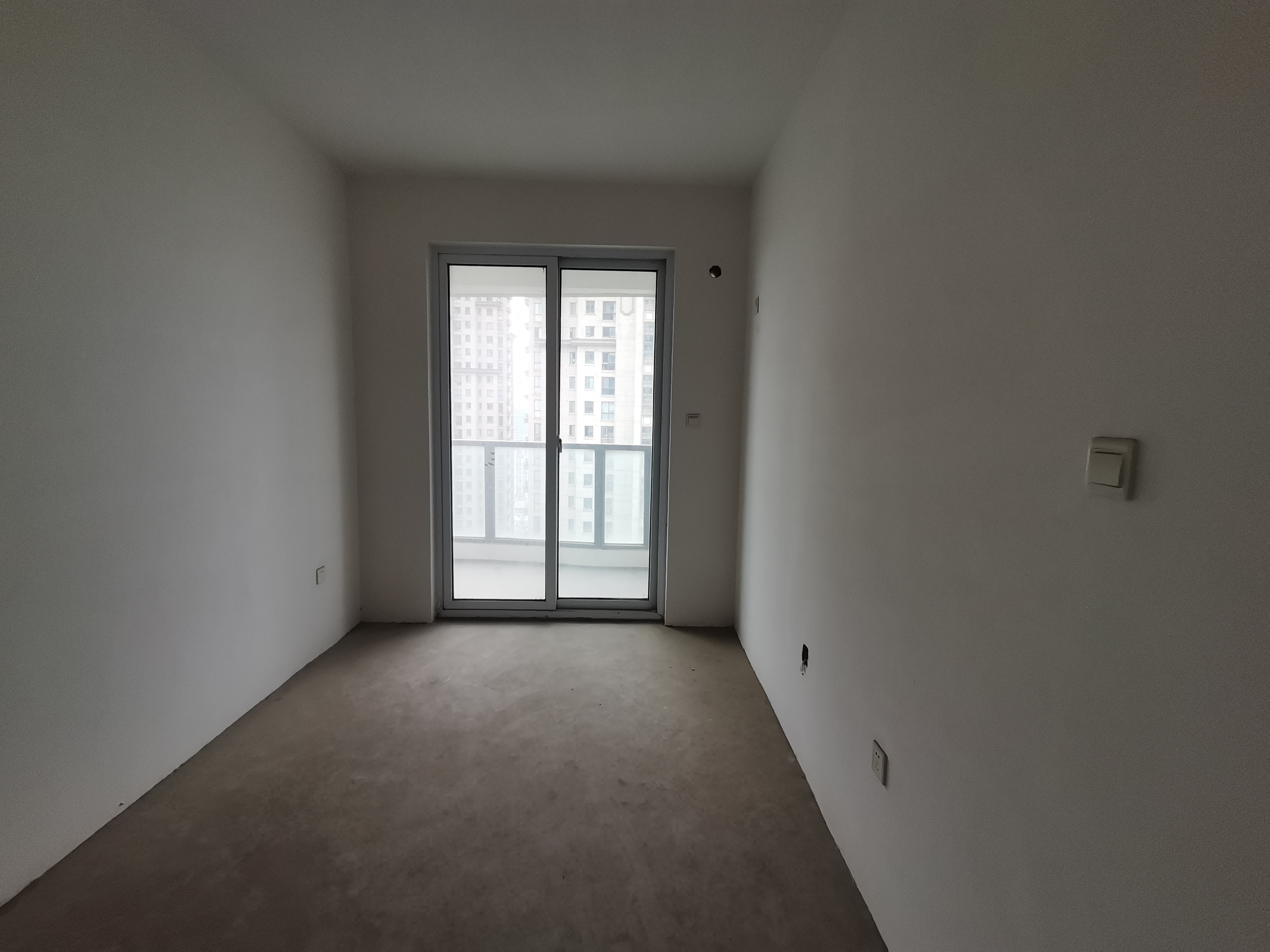 湖滨华庭 3室2厅1卫 98m&sup2;