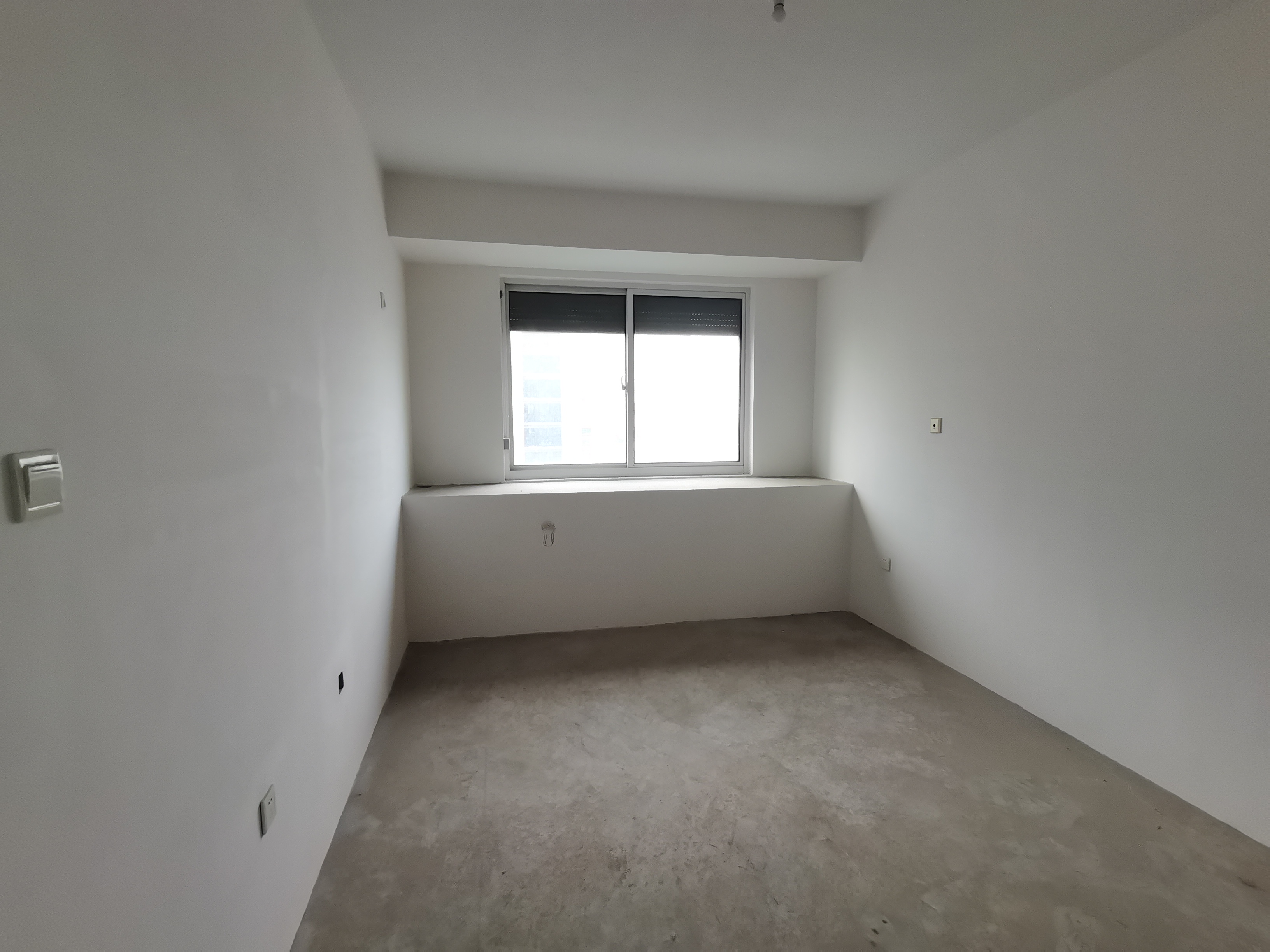 湖滨华庭 3室2厅1卫 98m&sup2;