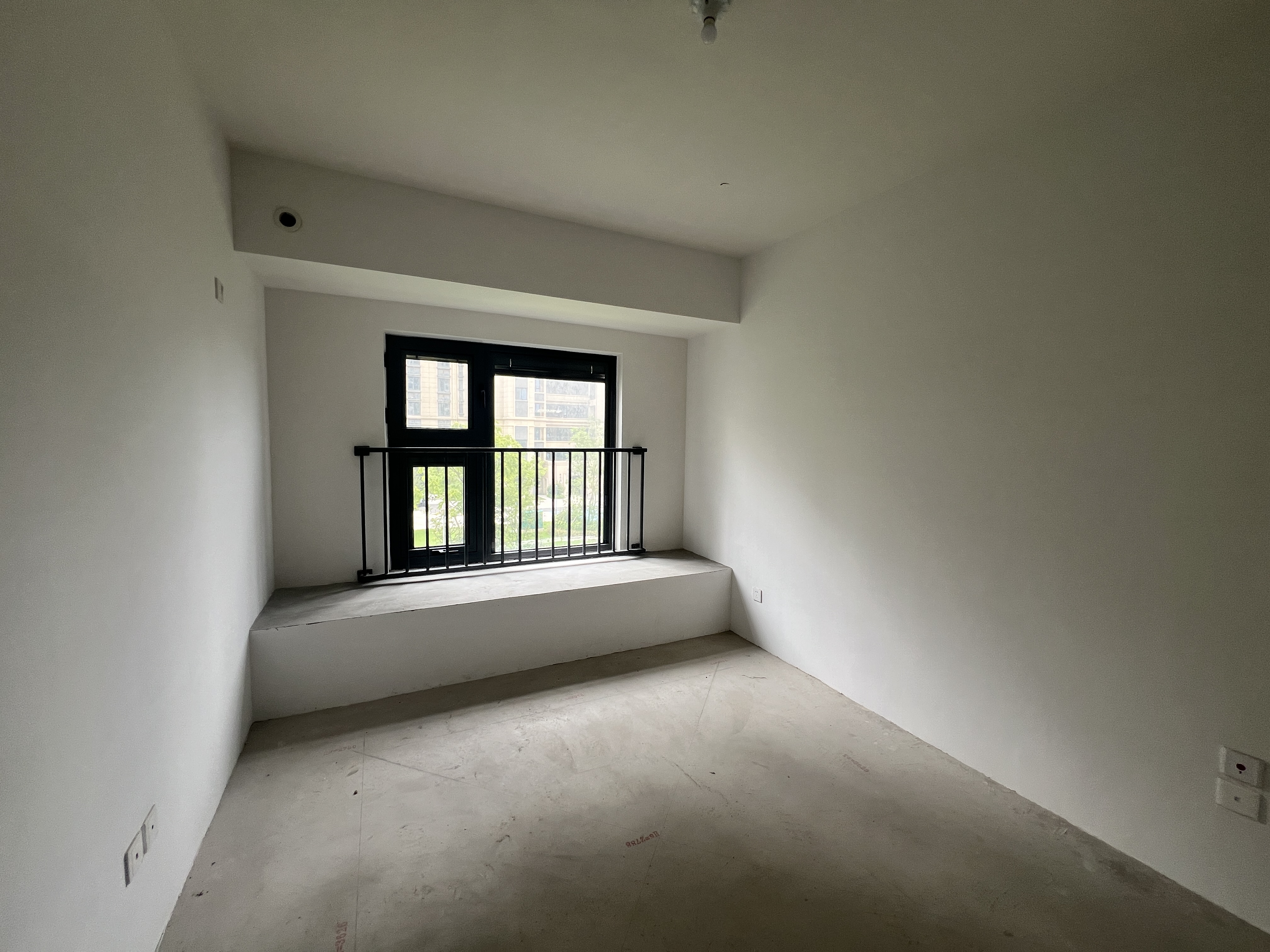 春溪集 3室2厅1卫 89m²