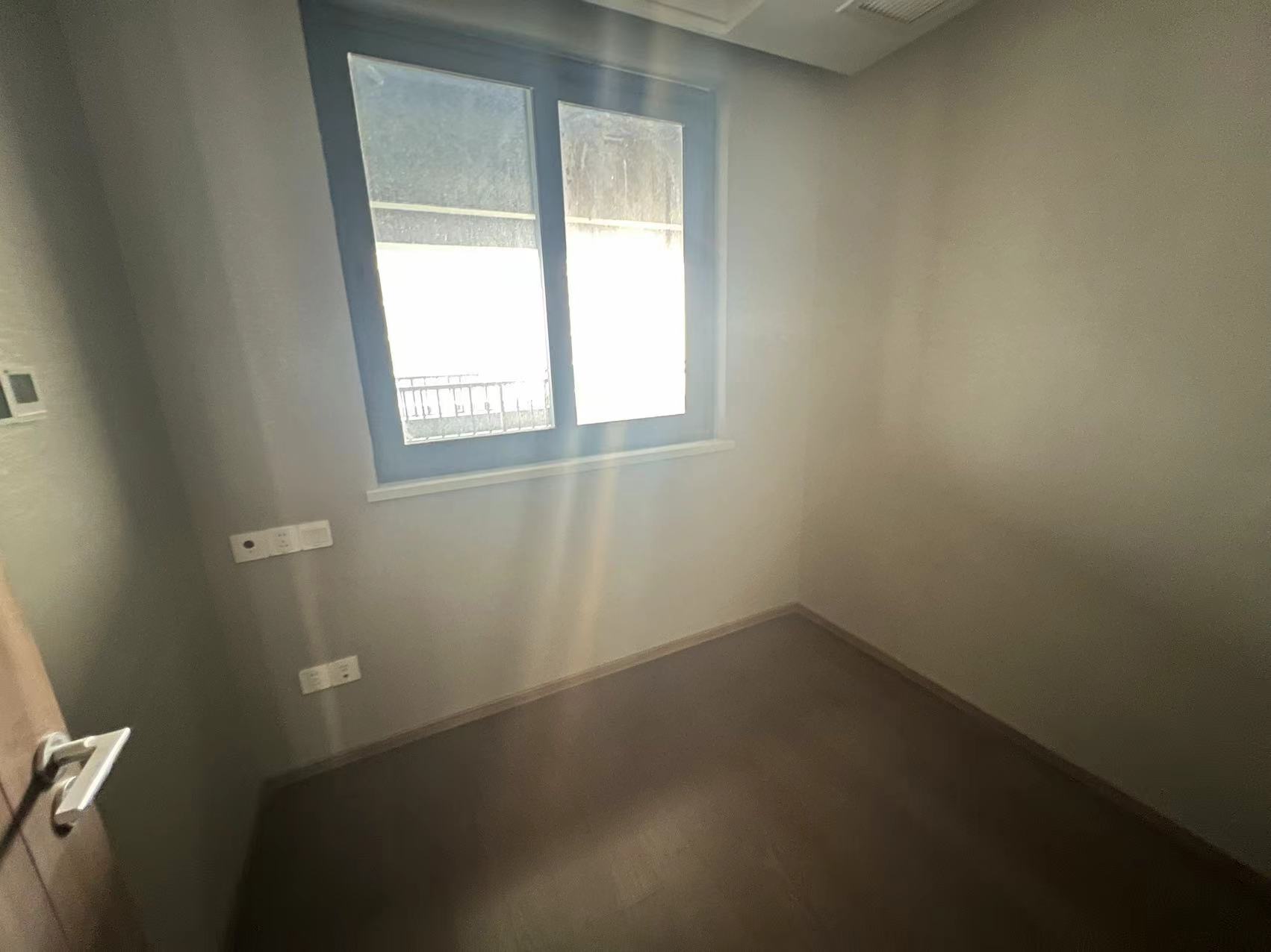 融创时代中心 3室2厅1卫 95m&sup2;