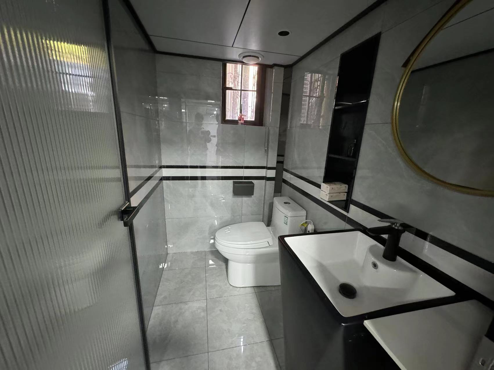 紫琅上郡 5室2厅3卫 235.21m&sup2;