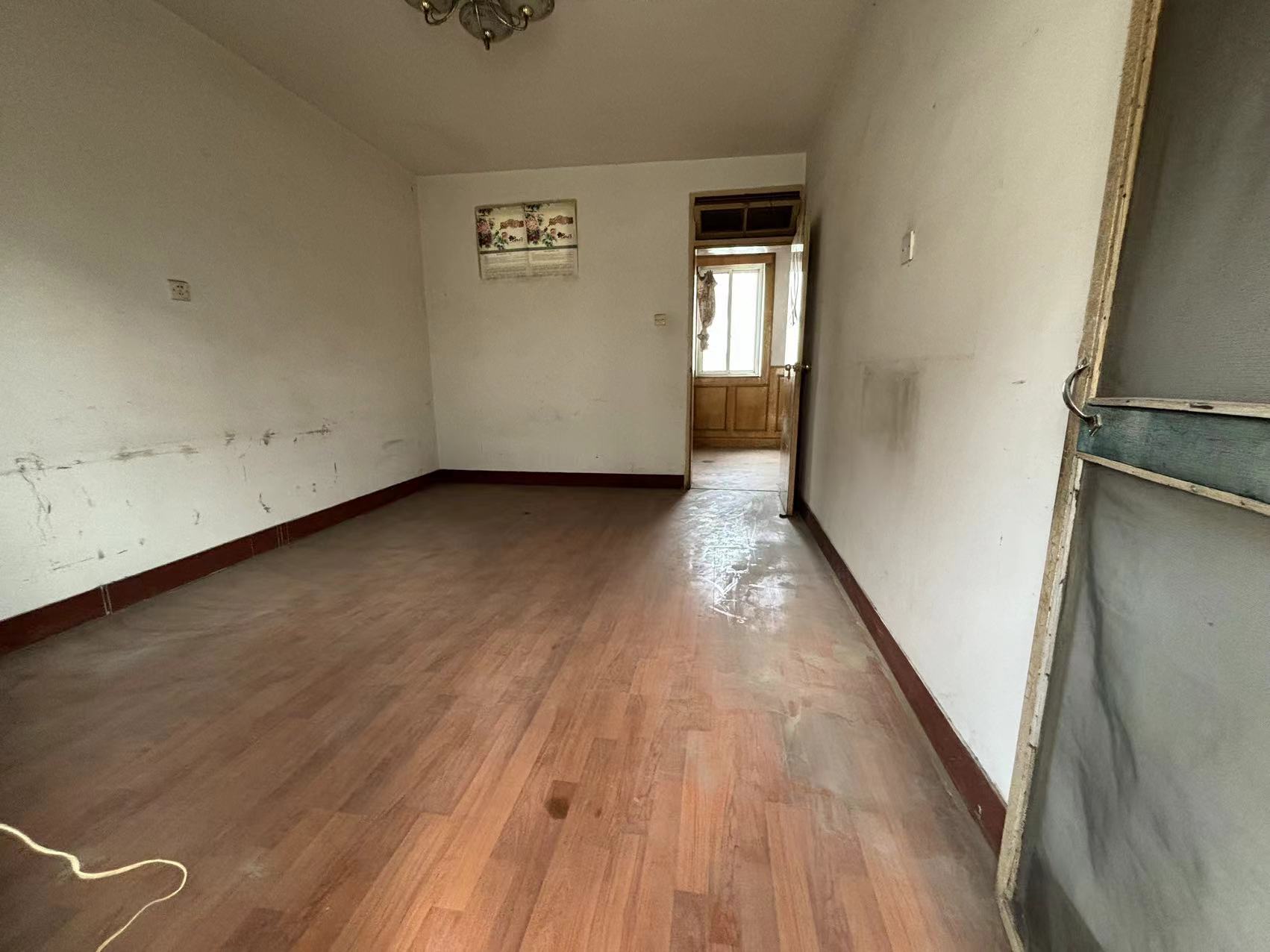 虹桥南村 3室1厅1卫 70.32m&sup2;