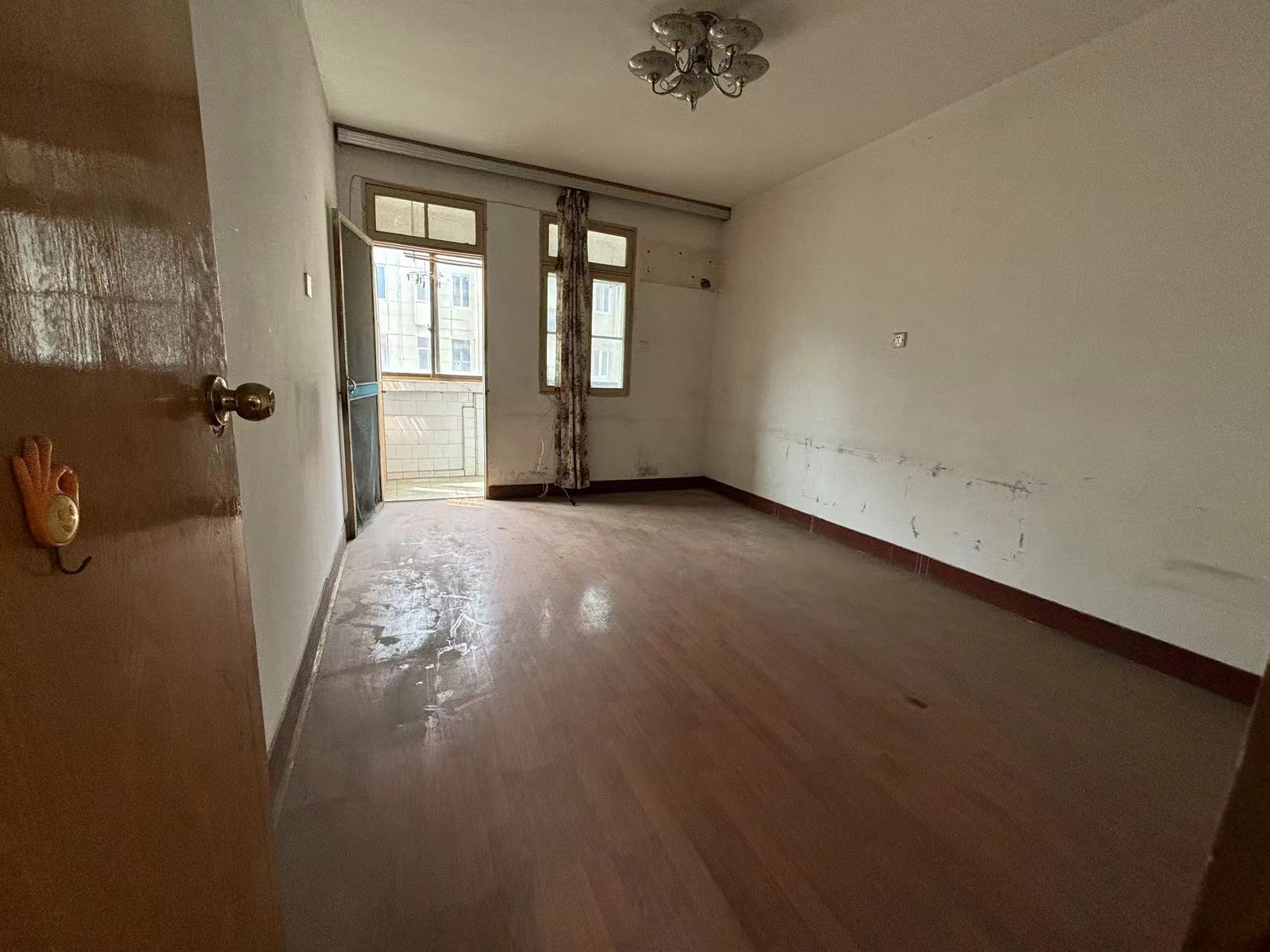 虹桥南村 3室1厅1卫 70.32m&sup2;
