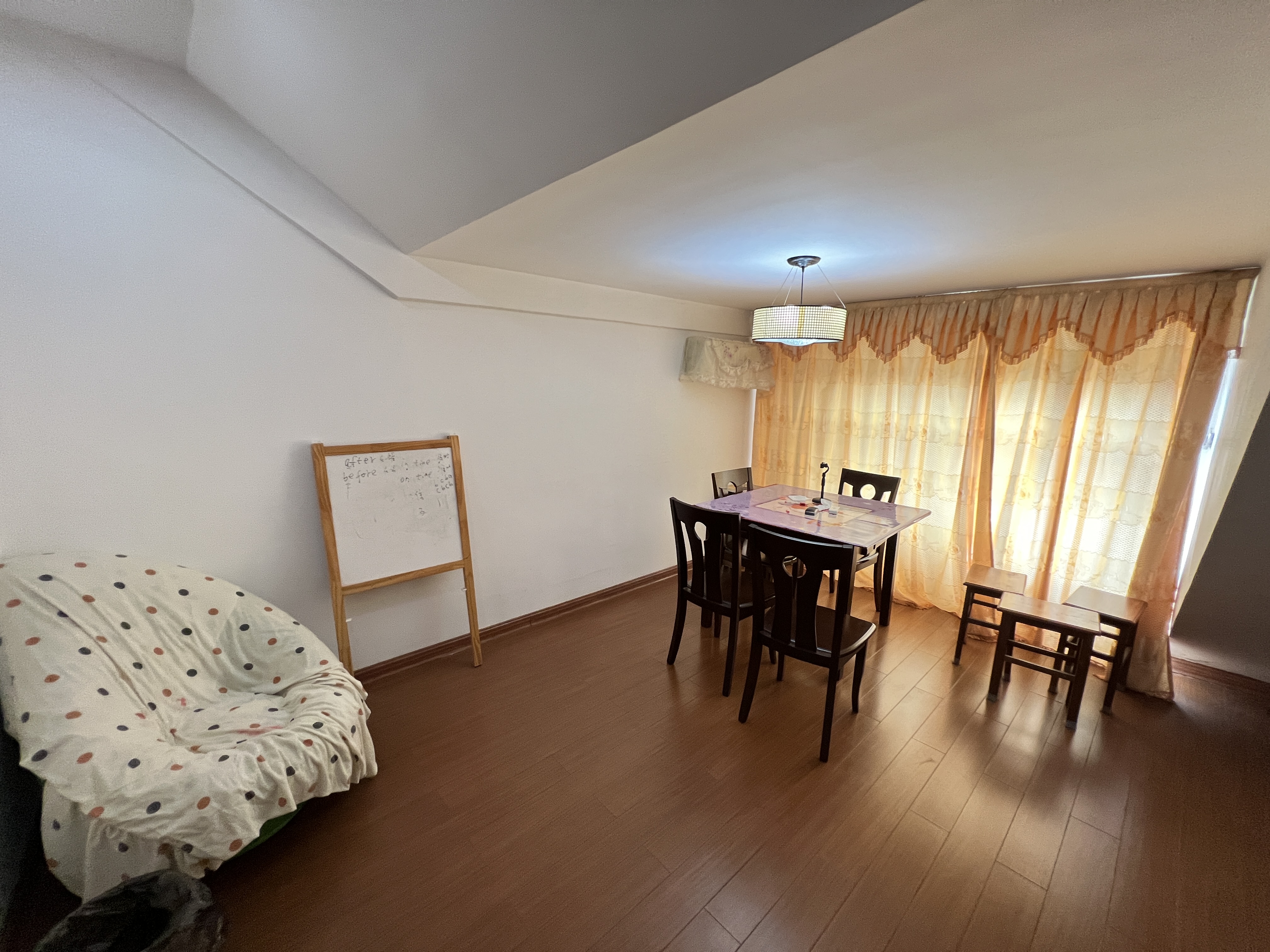 城山家园 5室2厅2卫 128.7m&sup2;