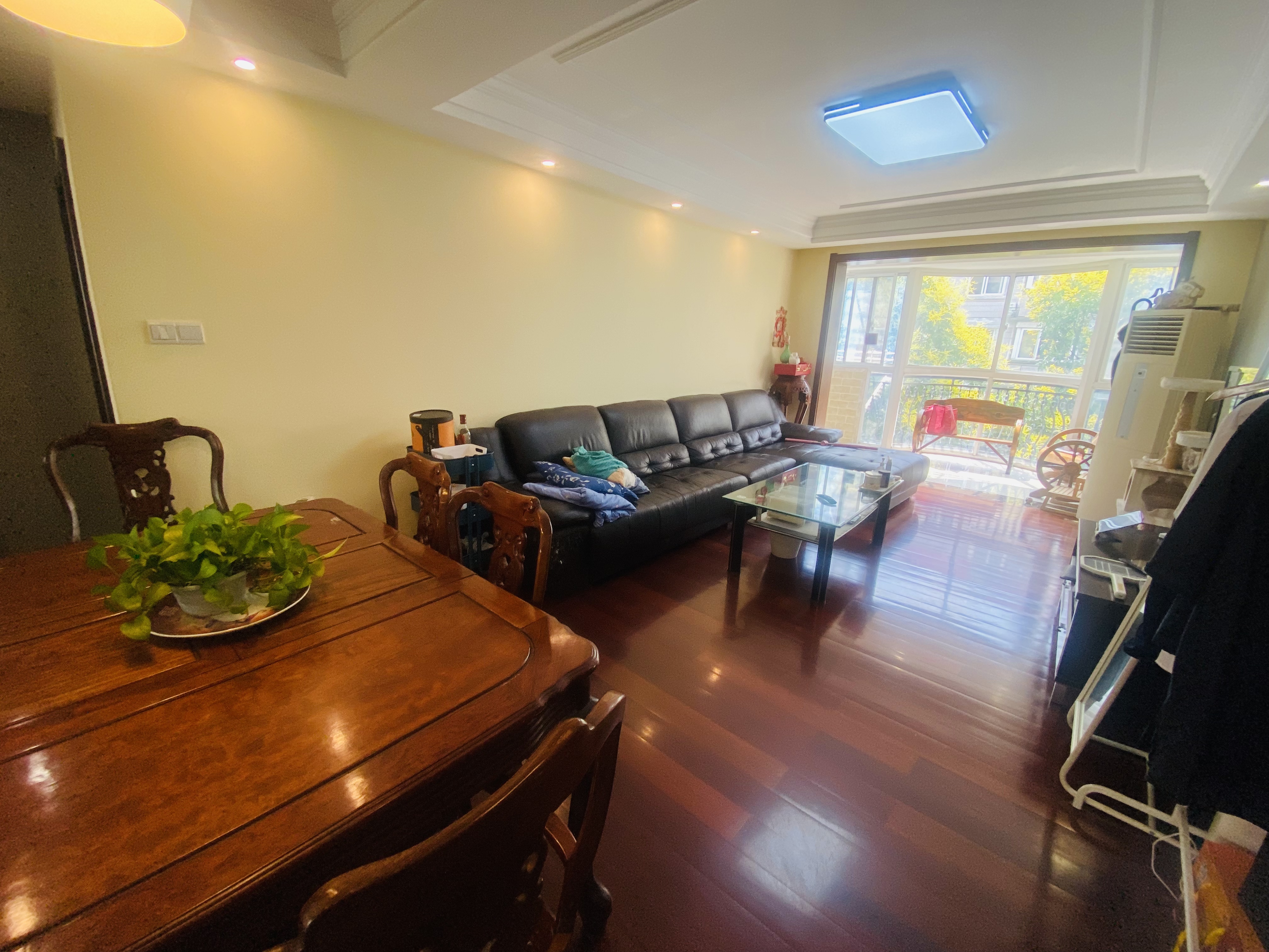 朝晖花园 3室2厅2卫 127.90m&sup2;