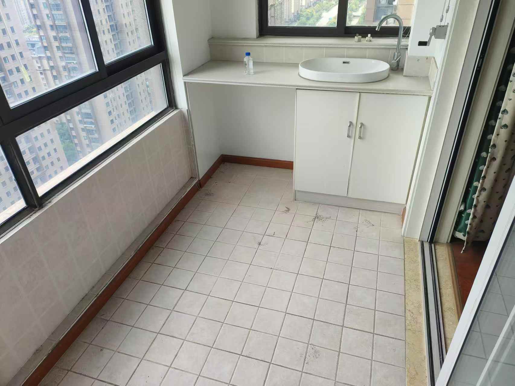帝奥世伦名郡 2室1厅1卫 90m&sup2;