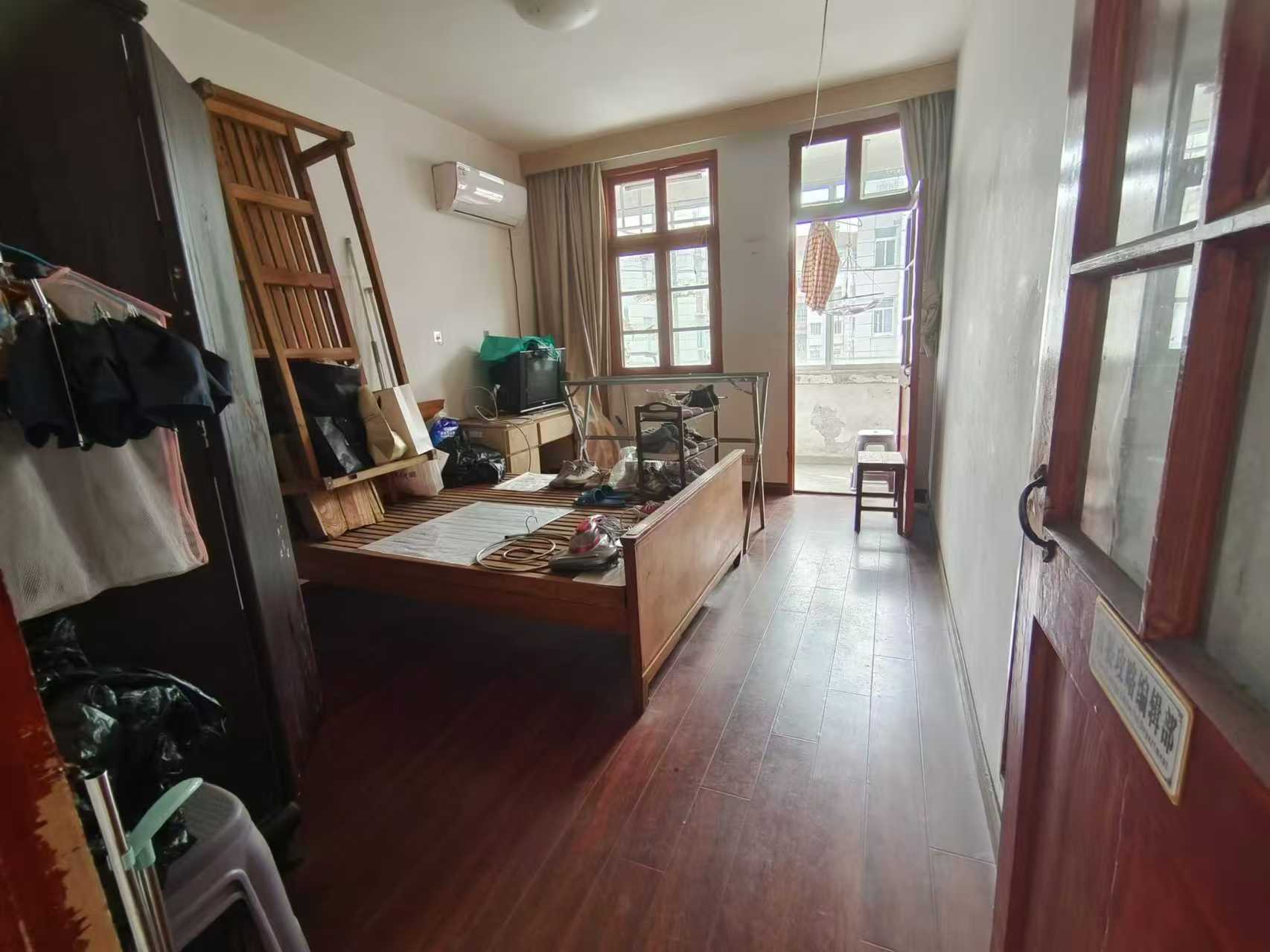 光明新村 2室1厅1卫 64.98m&sup2;