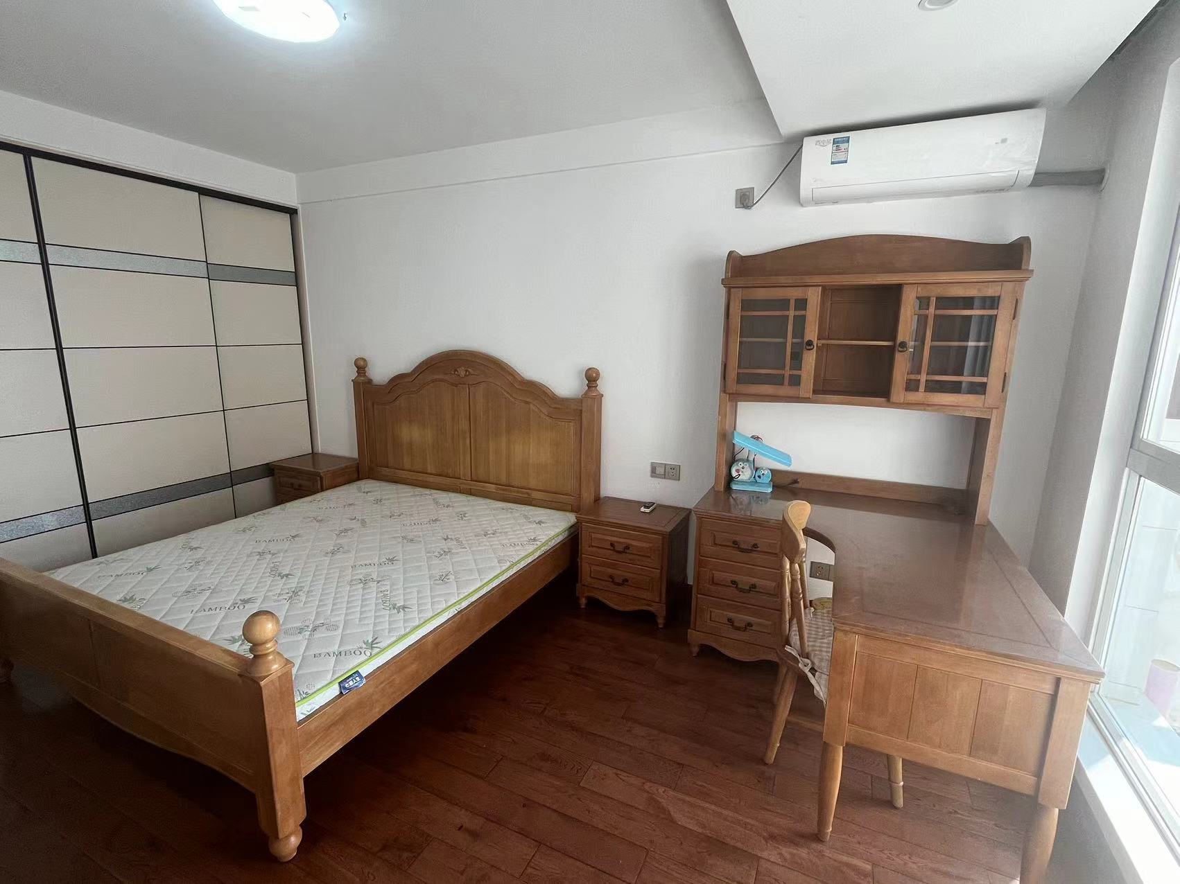 王府大厦 2室1厅1卫 117m&sup2;