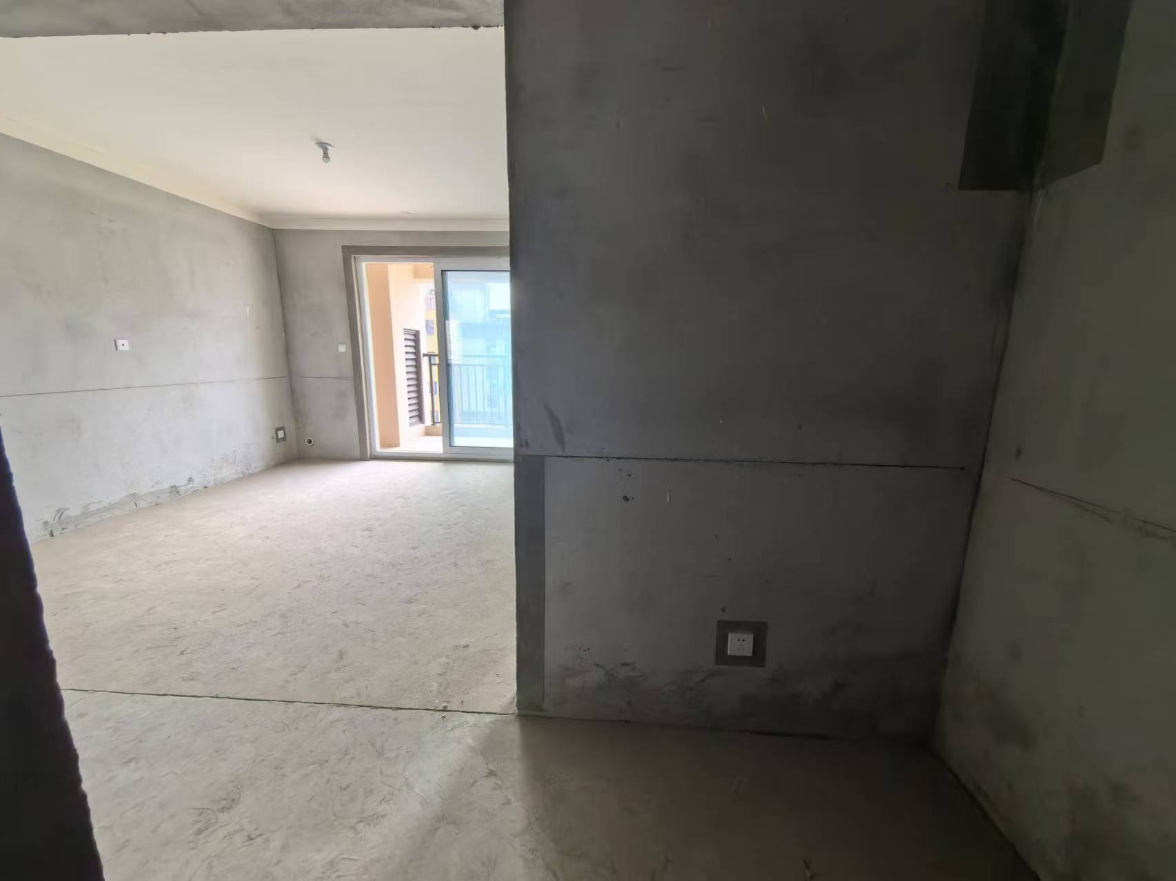 佳源都市 3室2厅2卫 114m²