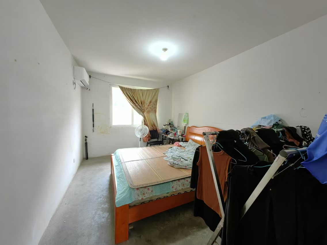 和谐汇景新苑 4室2厅1卫 139.83m²