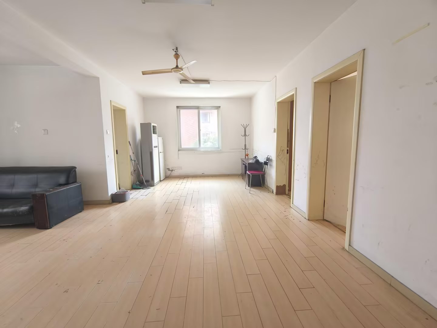 恒基花苑 2室2厅1卫 99.98m²
