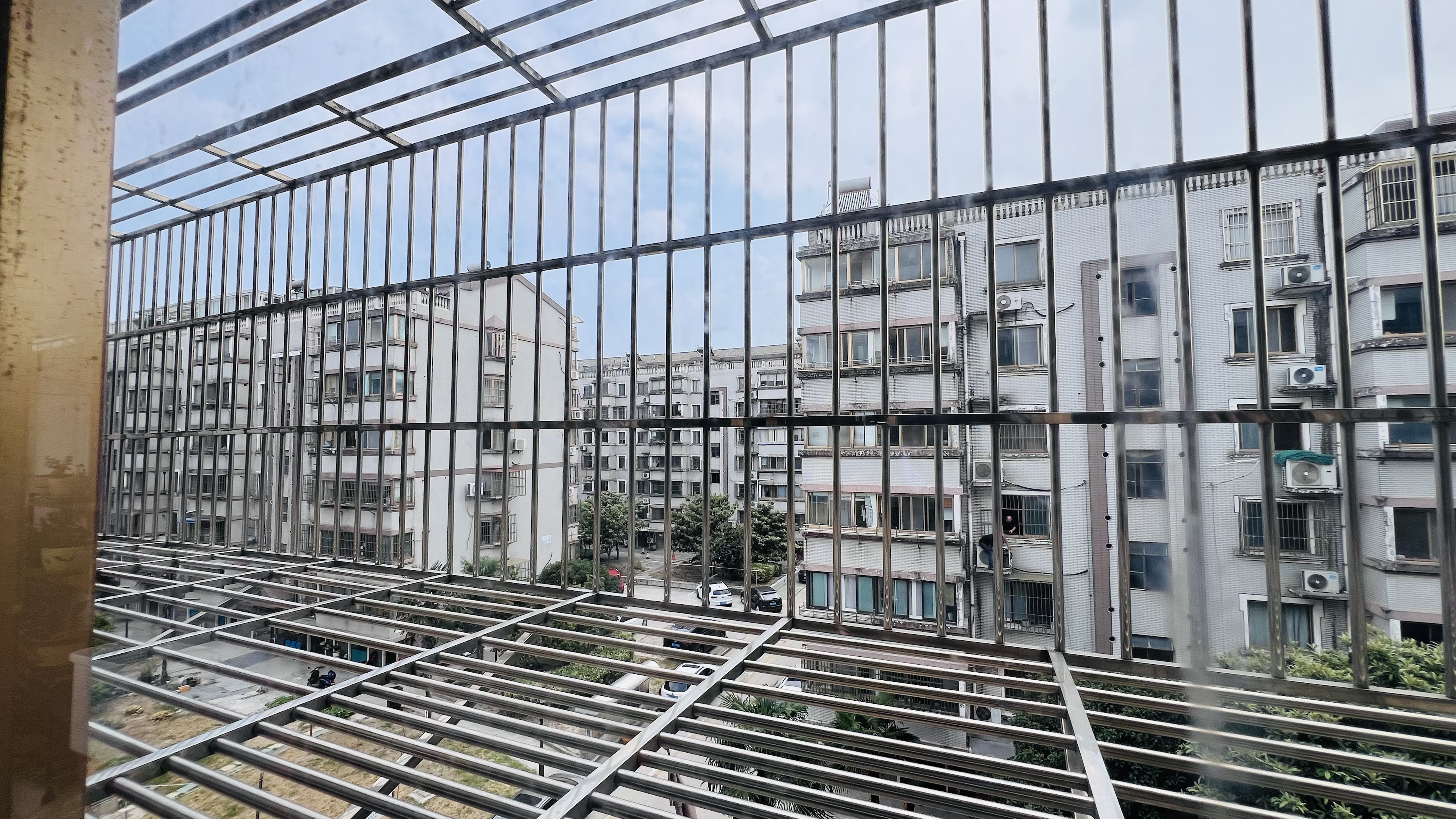 天都花苑 3室2厅1卫 135.93m²