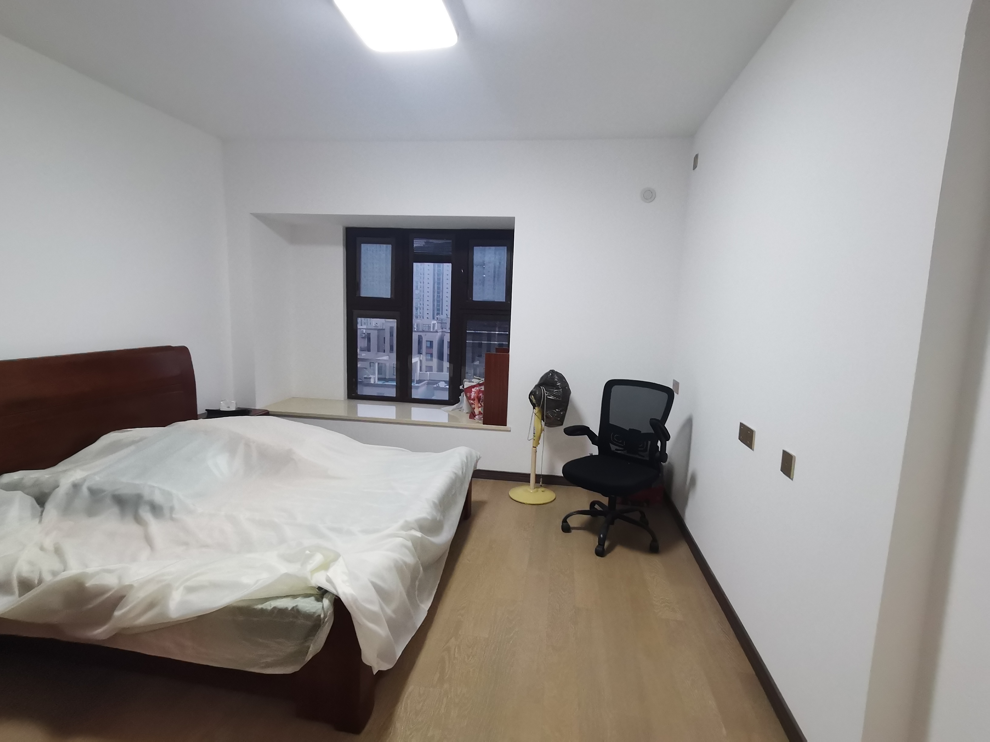 卓越万科新都会 3室2厅2卫 122m&sup2;