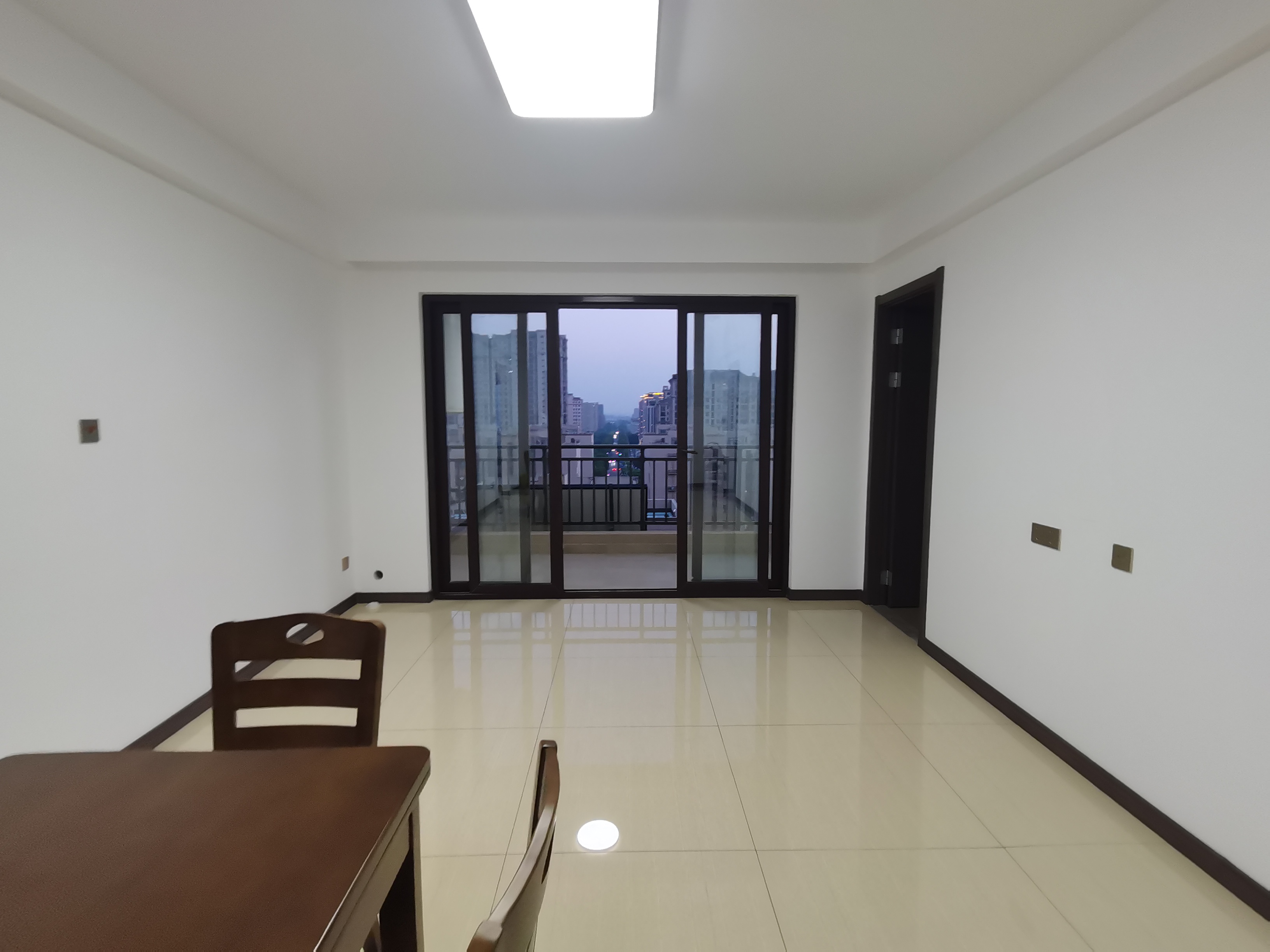 卓越万科新都会 3室2厅2卫 122m&sup2;