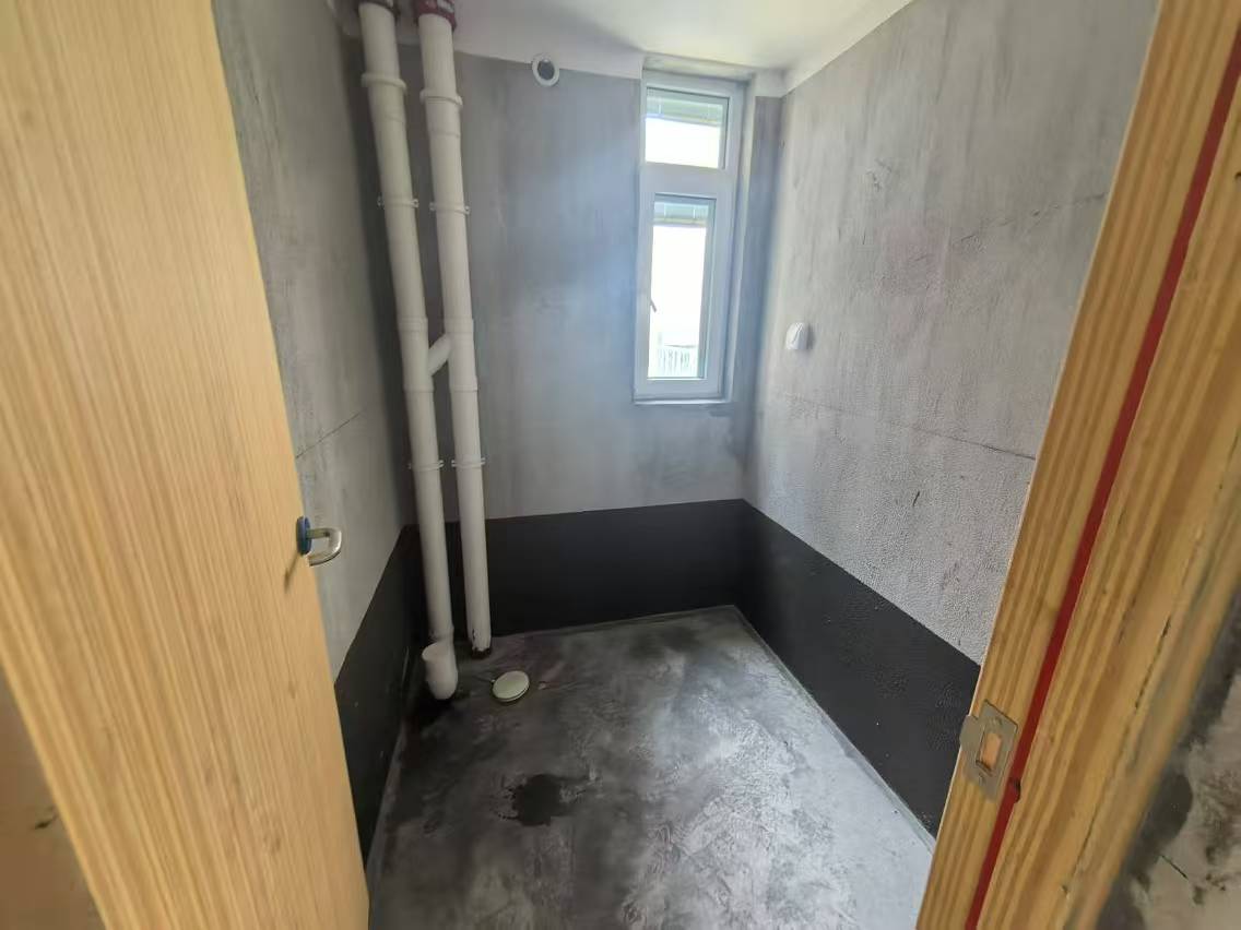 佳源都市 3室2厅1卫 114m&sup2;
