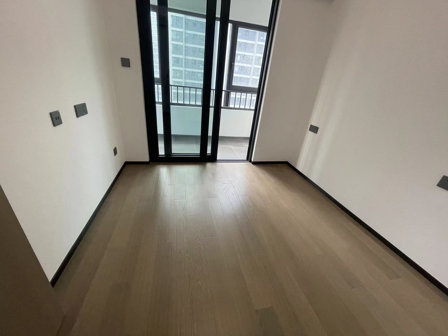 滨江道静园 3室2厅1卫 99m&sup2;