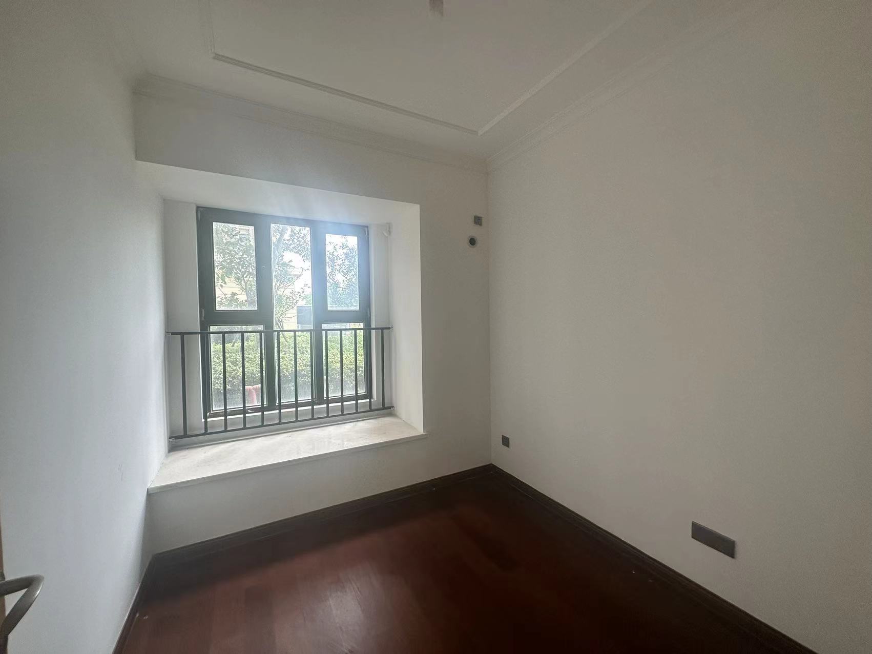 富力院士廷 4室1厅2卫 143.00m&sup2;