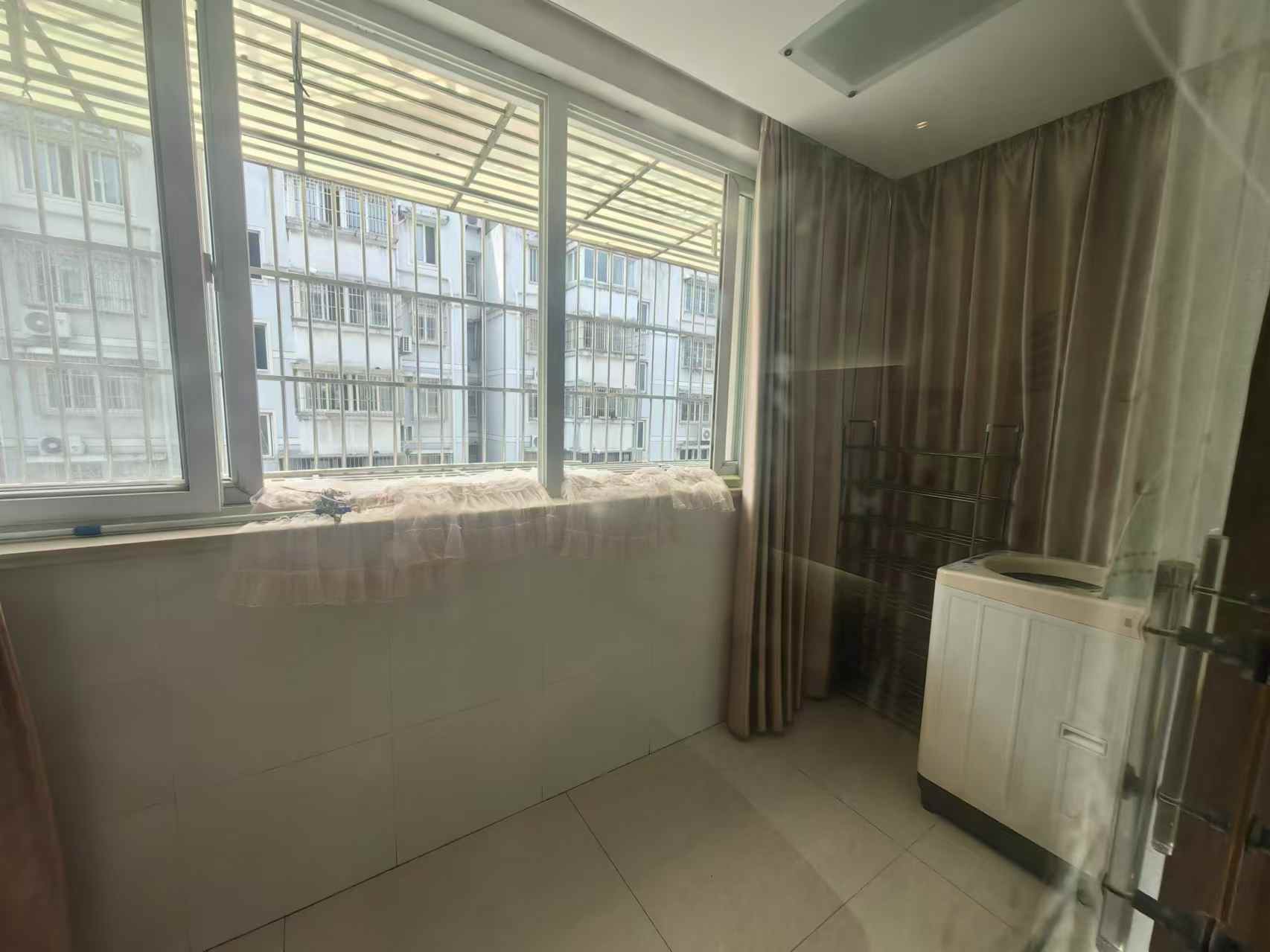 东城花园 22室2厅1卫 87.00m&sup2;