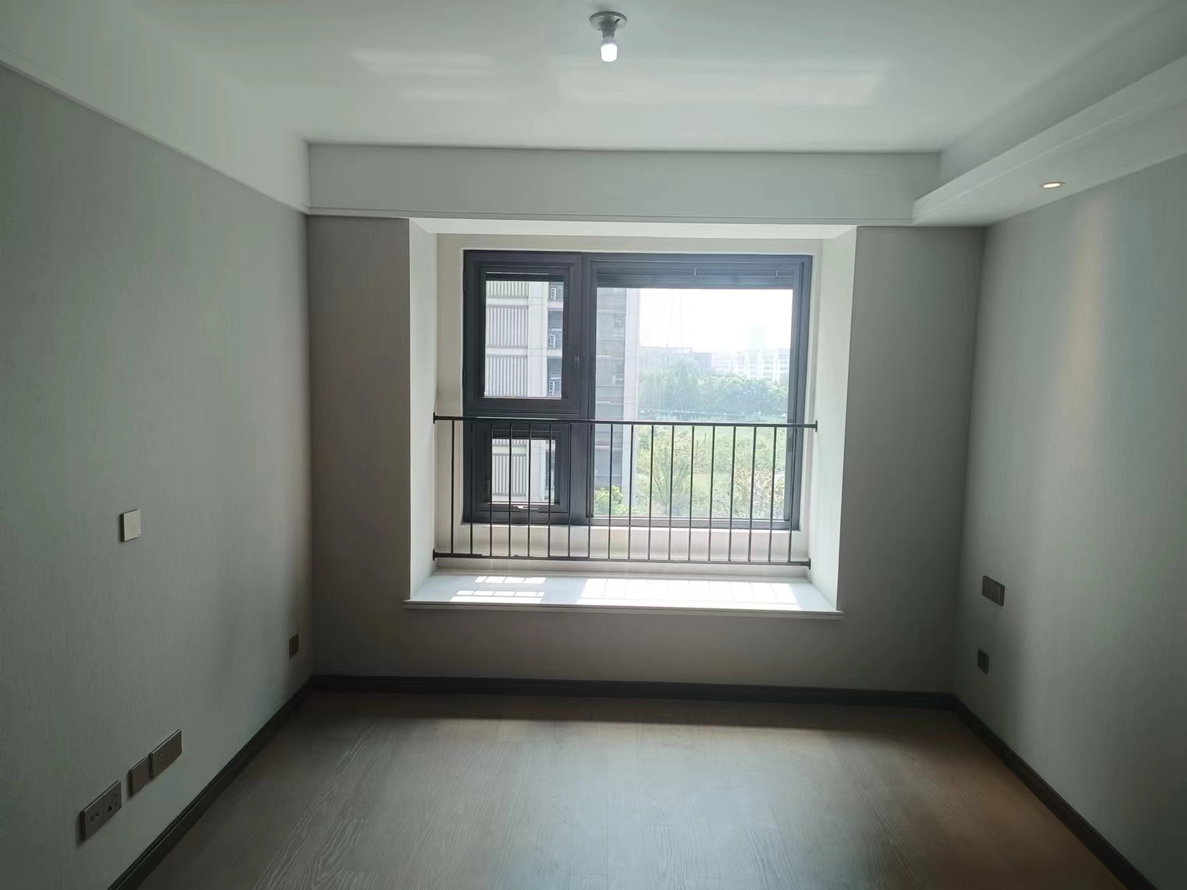 北纬31度 4室2厅2卫 133m&sup2;