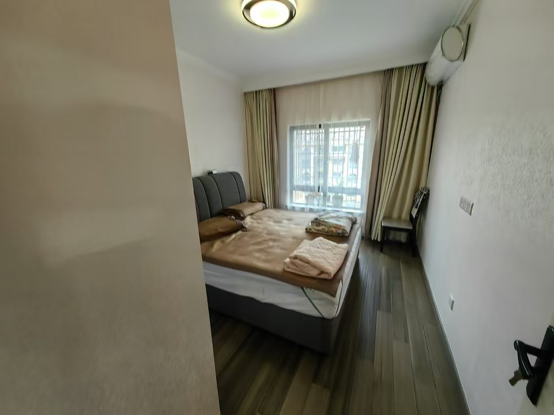 观河华府 2室2厅1卫 102m&sup2;