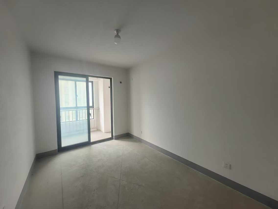 兴石花园 3室2厅1卫 105m&sup2;