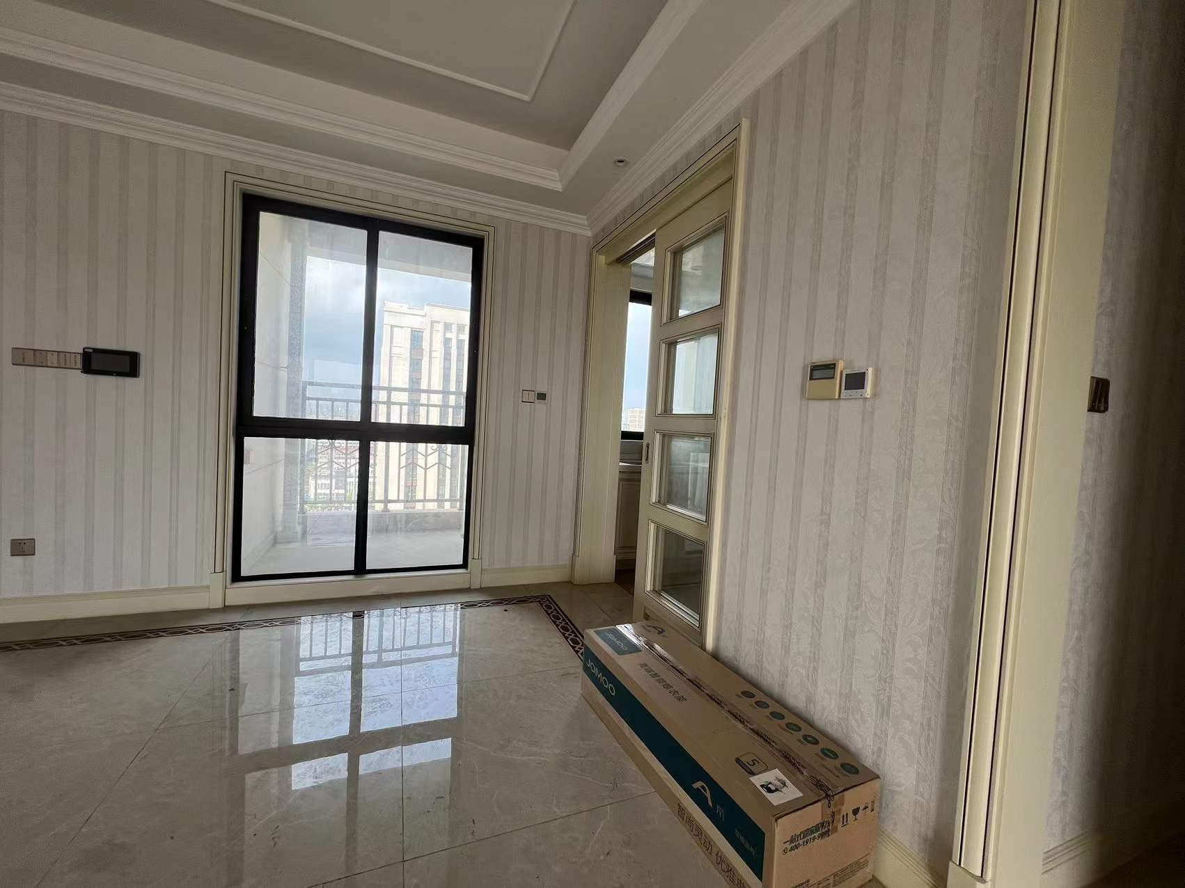 中海铂樾府 4室2厅3卫 174.5m&sup2;
