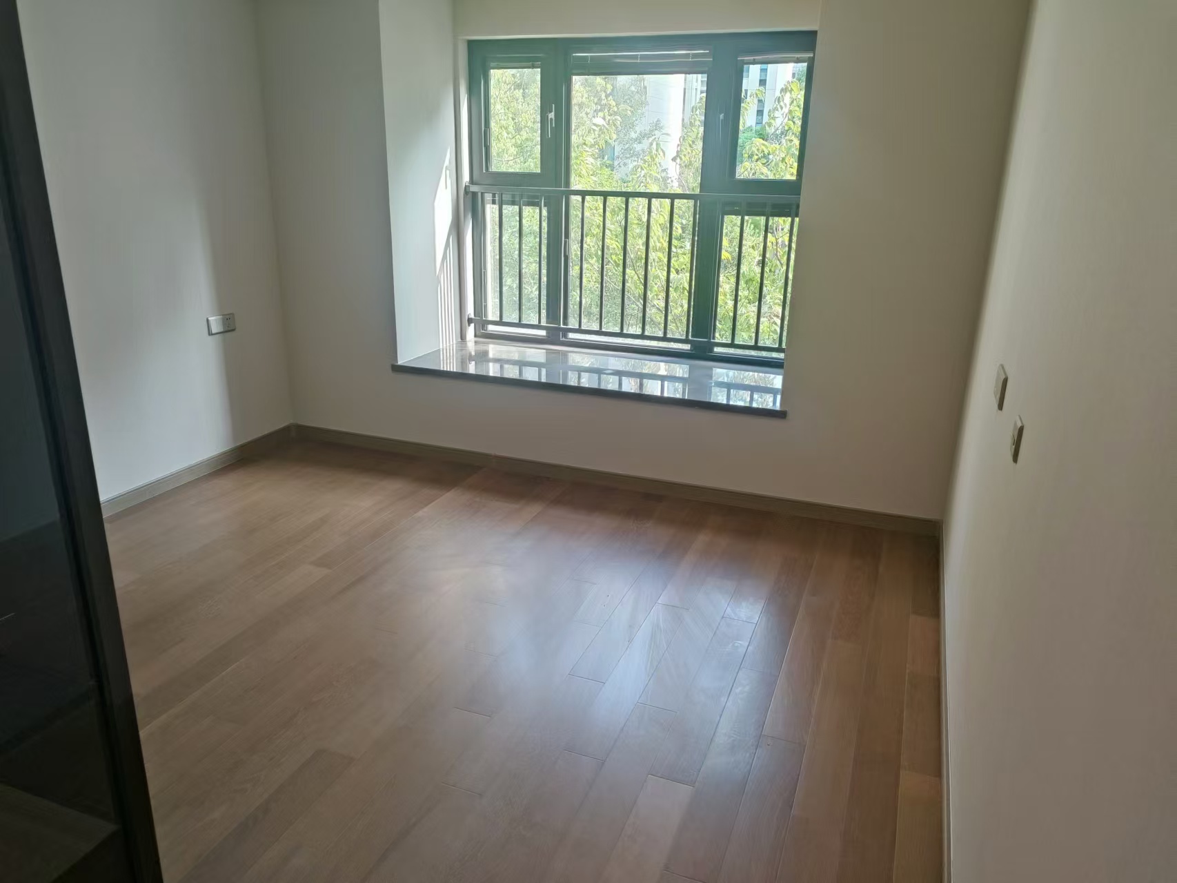中海翠湖溪岸 4室2厅2卫 143.00m&sup2;