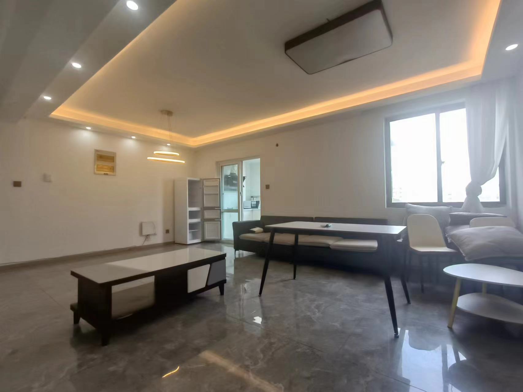 江景苑小区 3室2厅2卫 137.80m&sup2;