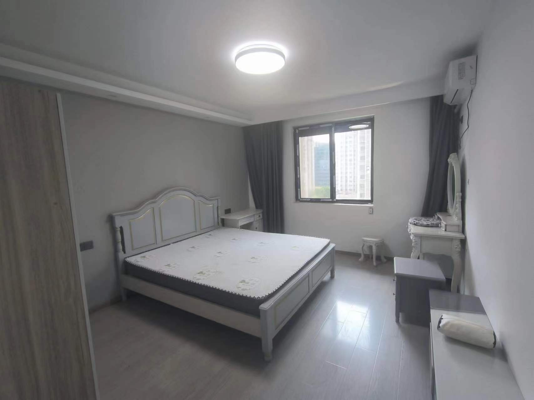 江景苑小区 3室2厅2卫 137.80m&sup2;