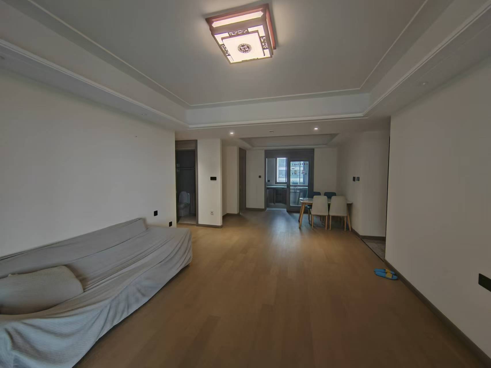 湖山源著 3室2厅2卫 124m&sup2;