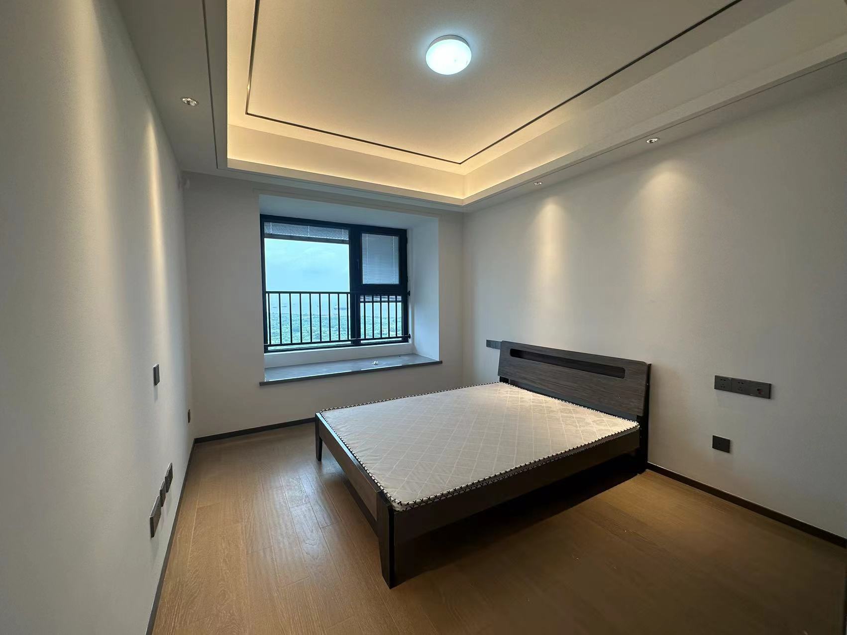 滨江道江园 3室2厅1卫 104m&sup2;
