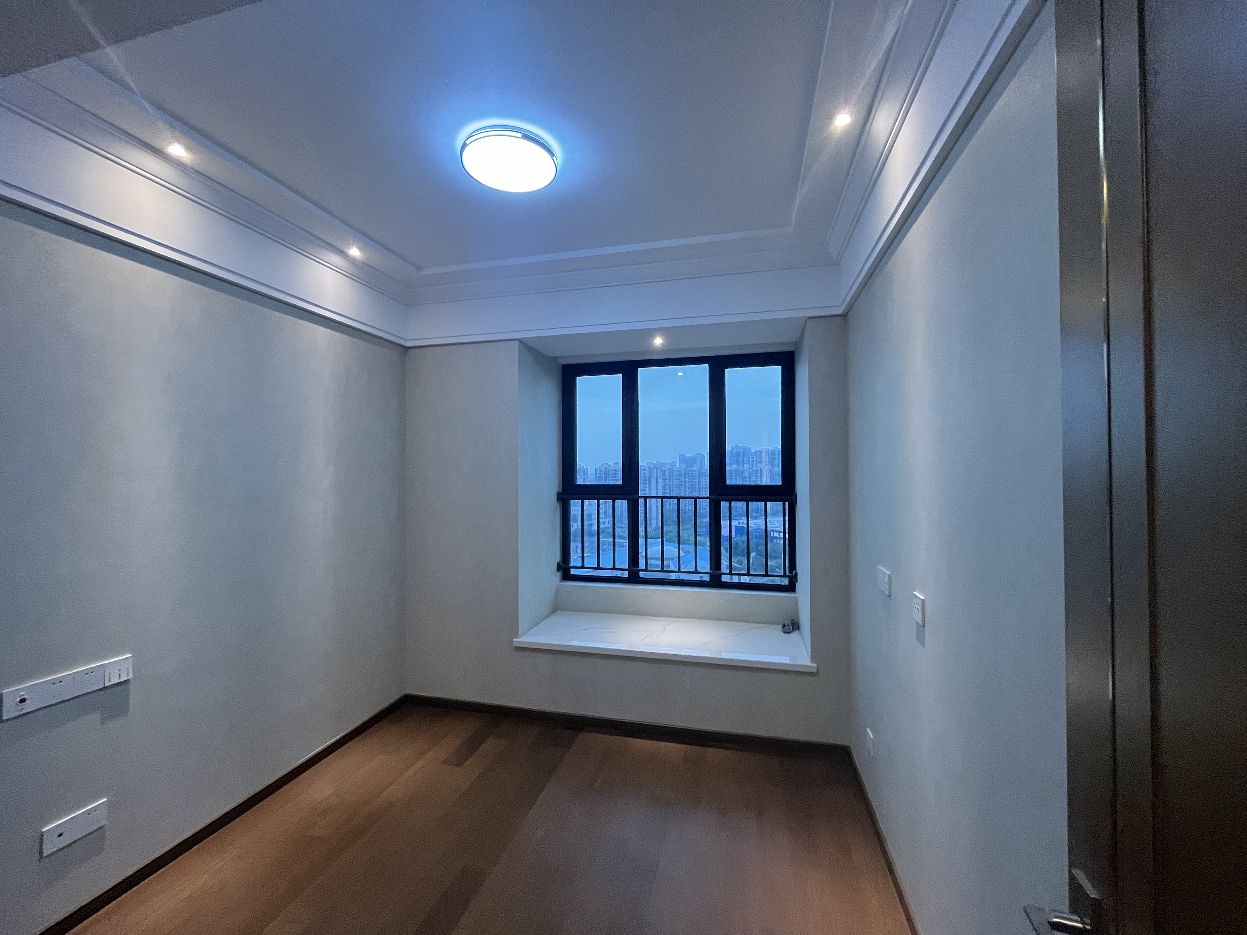 绿城沁园 3室2厅2卫 133m&sup2;