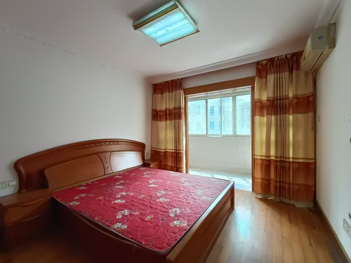 越江新村 3室2厅1卫 81m&sup2;