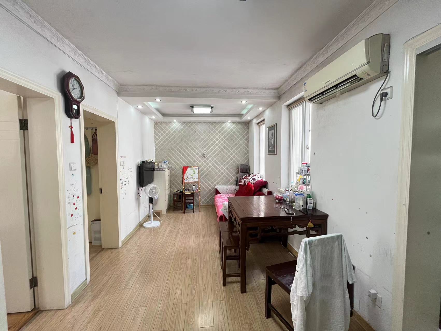 南川园新村 2室1厅1卫 77.22m²