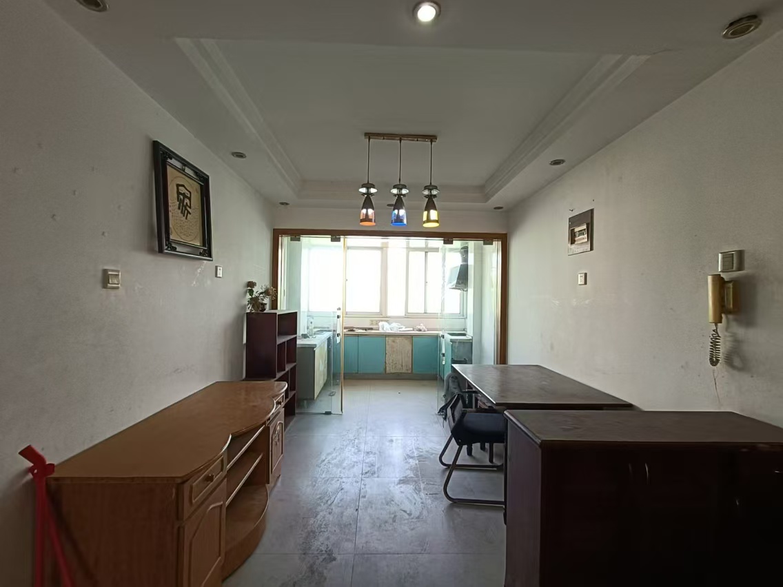 越江新村 4室2厅1卫 142.00m&sup2;
