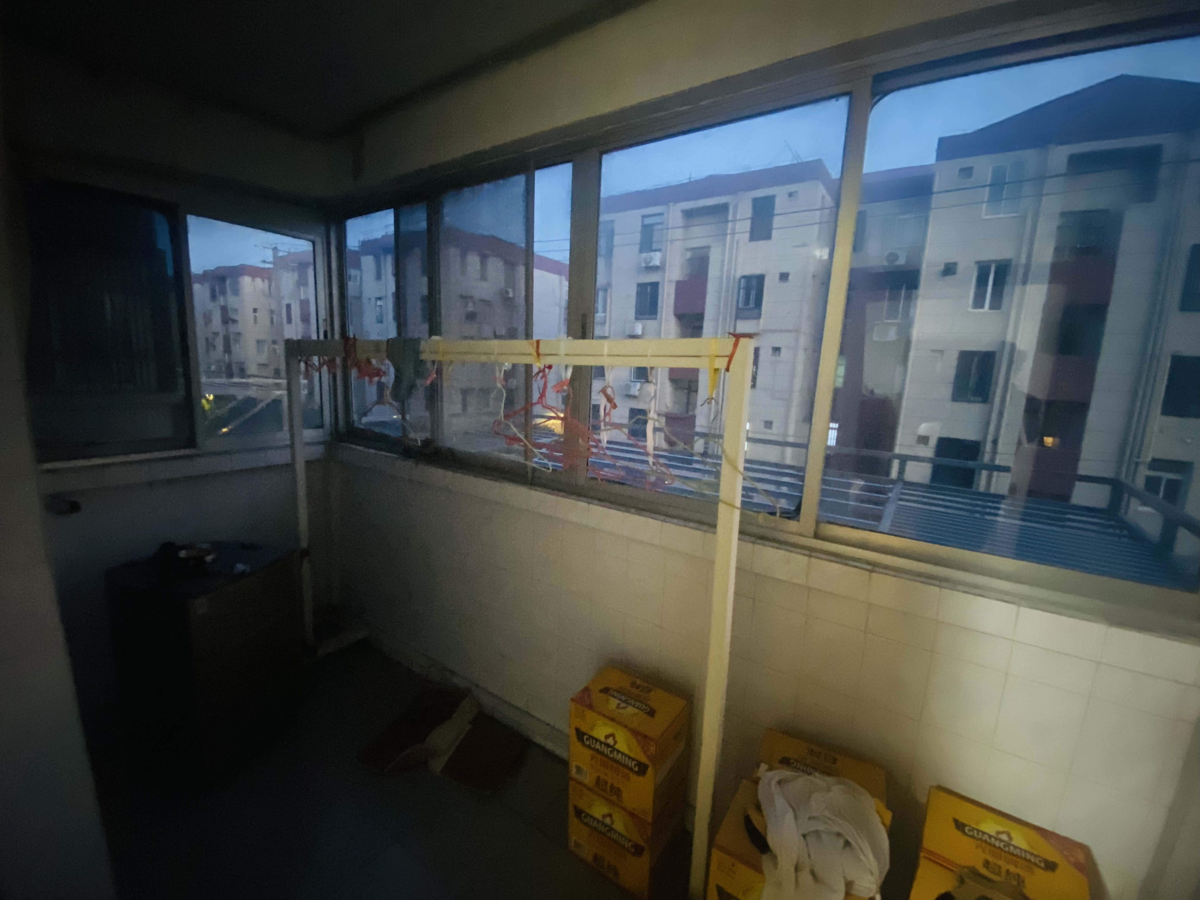 光明东村三期 1室1厅1卫 49.75m&sup2;