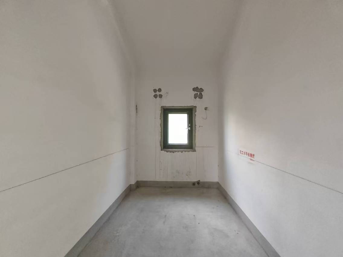 优山美地花园南区 4室3厅4卫 333m&sup2;