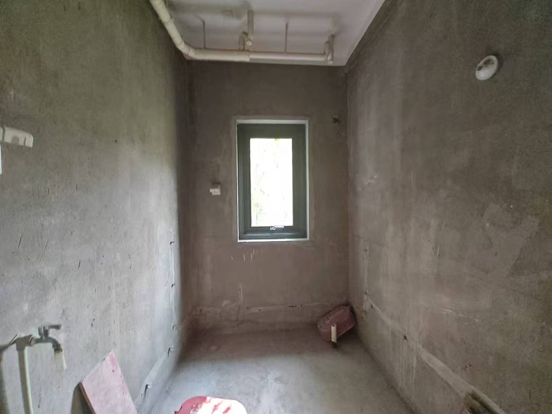优山美地花园南区 4室3厅4卫 333m&sup2;