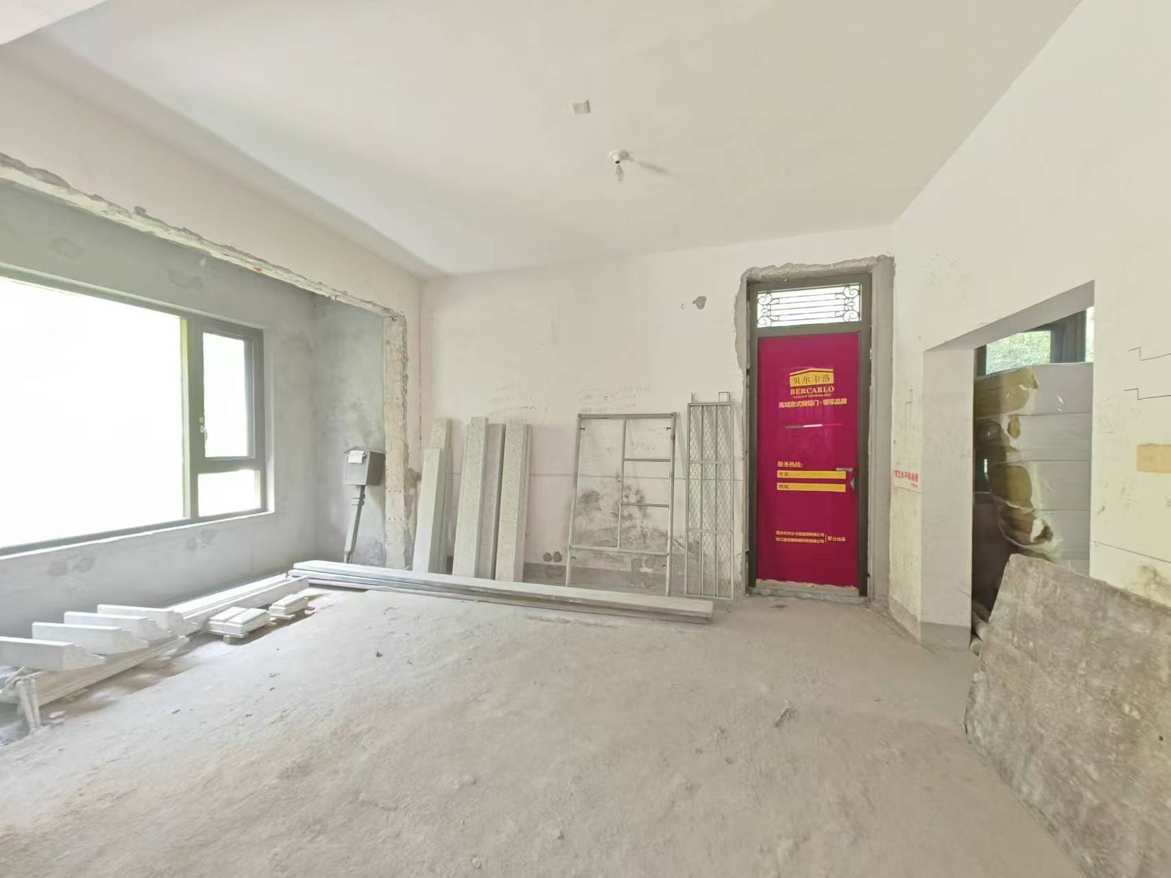 优山美地花园南区 4室3厅4卫 333m&sup2;