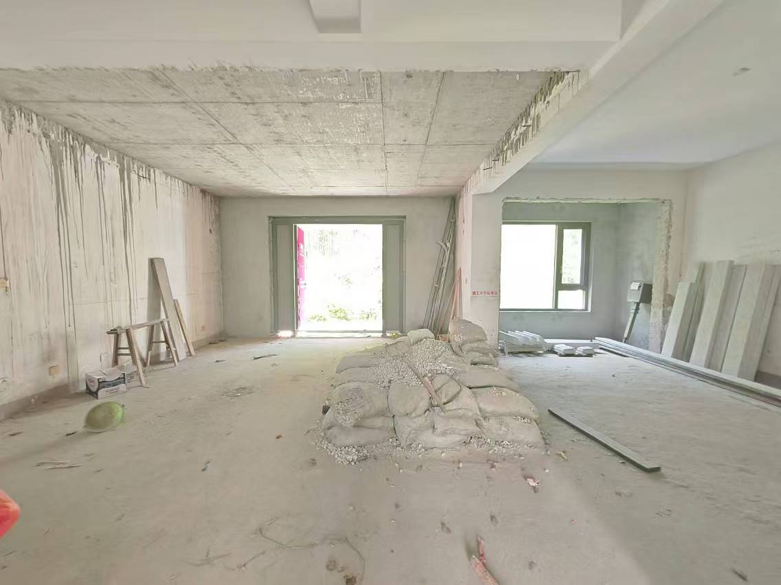优山美地花园南区 4室3厅4卫 333m²