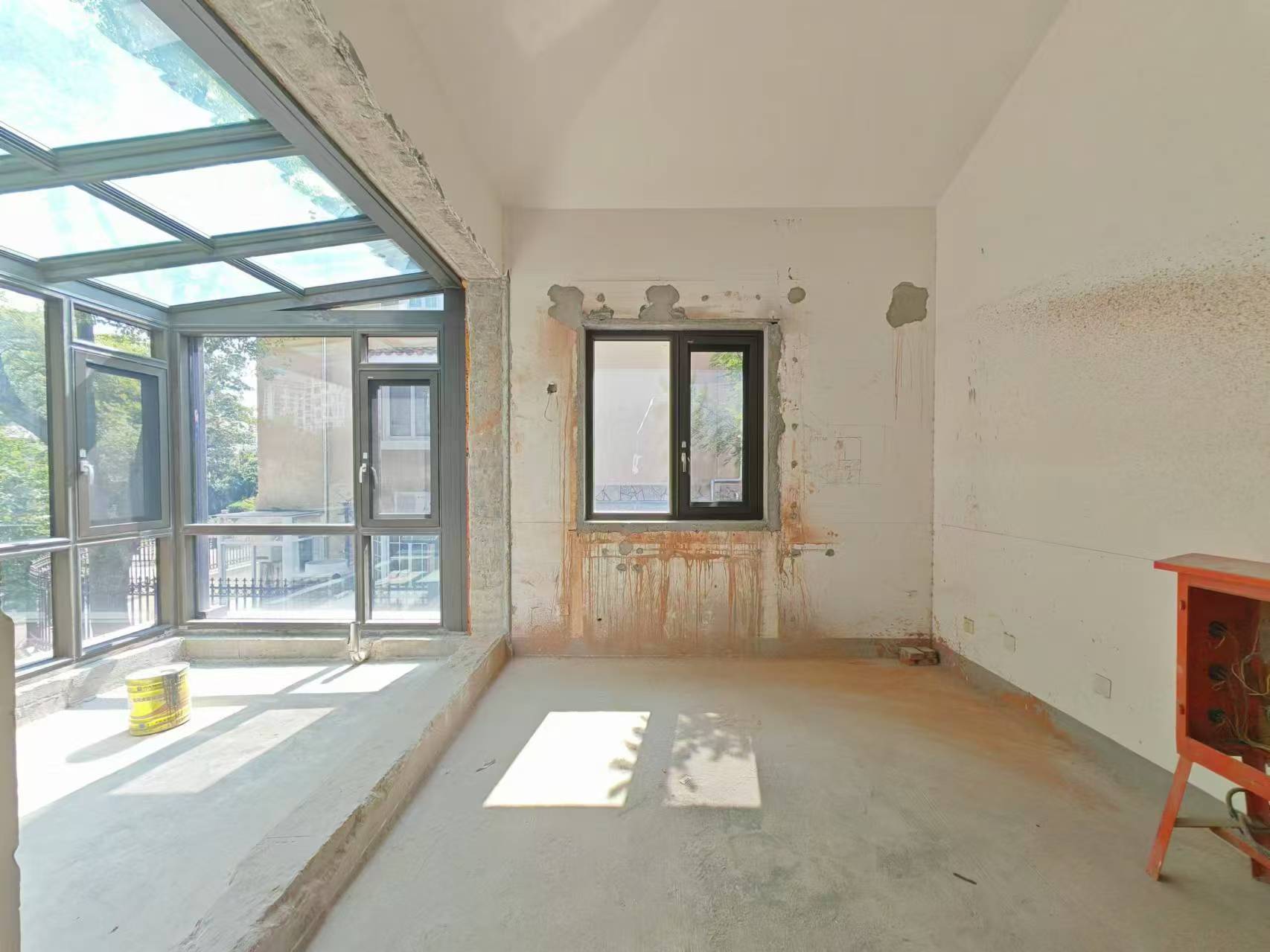 优山美地花园南区 4室3厅4卫 333m&sup2;
