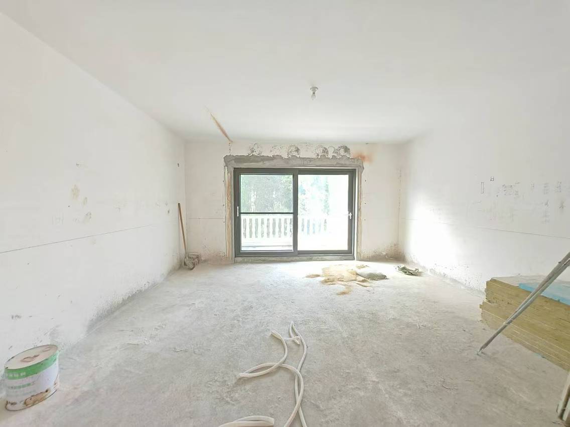 优山美地花园南区 4室3厅4卫 333m&sup2;