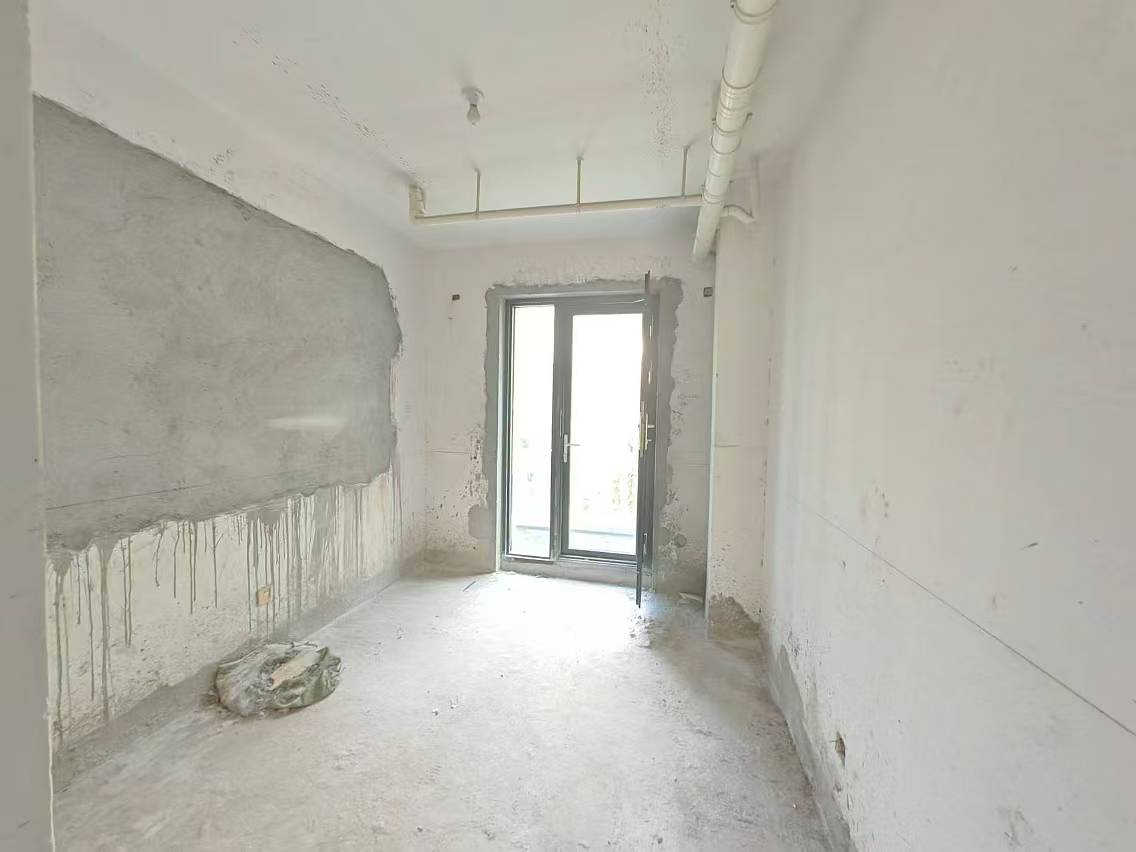 优山美地花园南区 4室3厅4卫 333m&sup2;