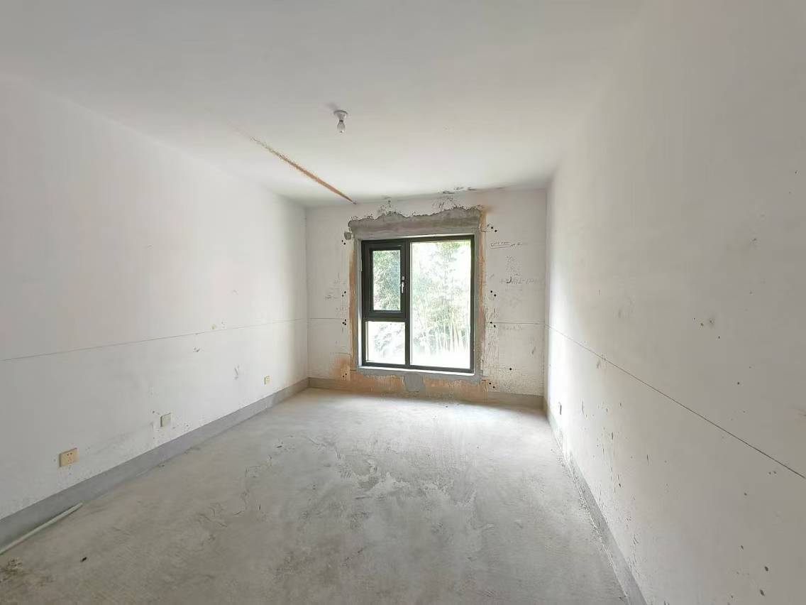 优山美地花园南区 4室3厅4卫 333m&sup2;
