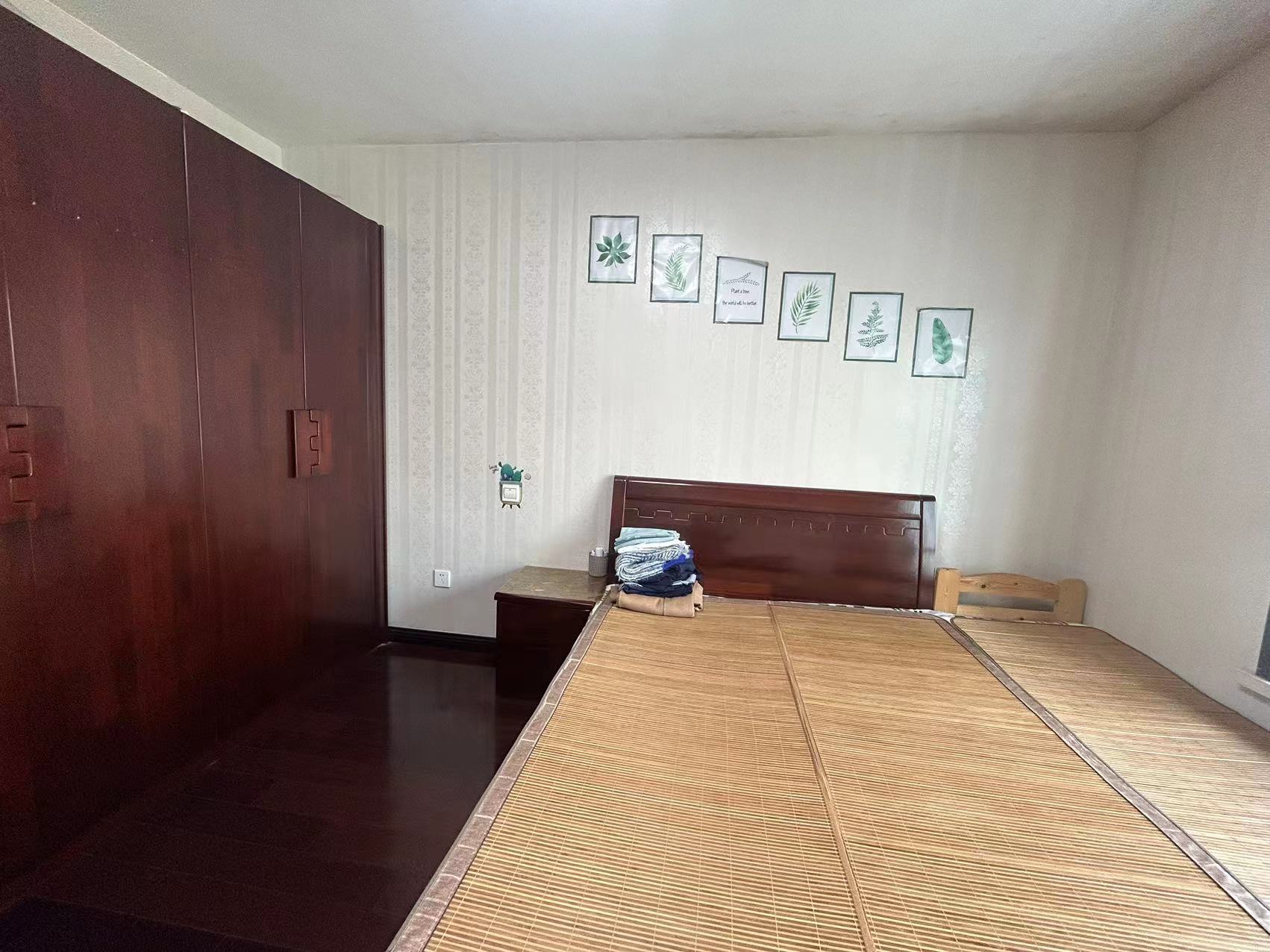 都市华城 3室2厅1卫 125.83m&sup2;
