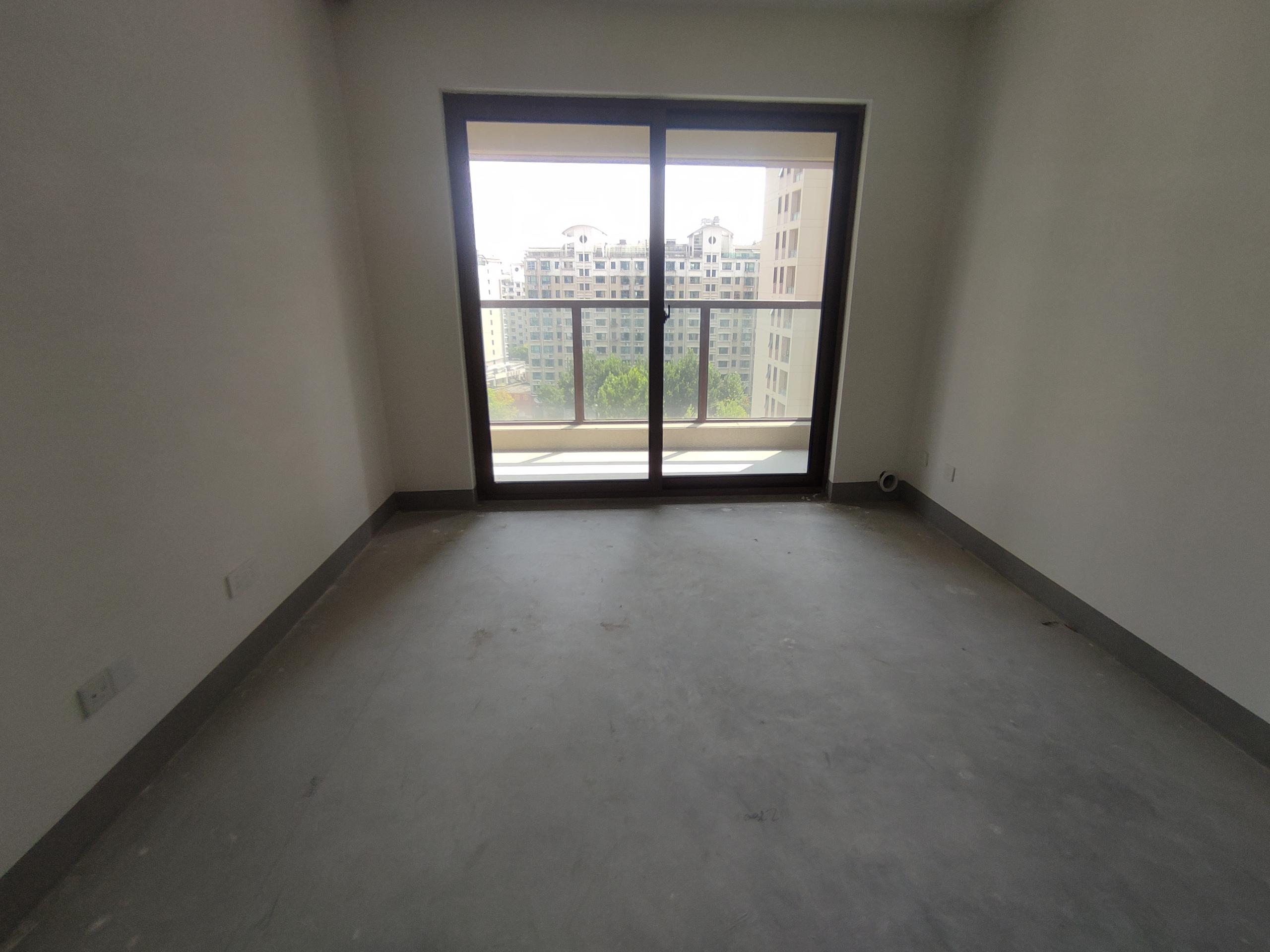 阳光悦城 3室2厅2卫 112.00m²