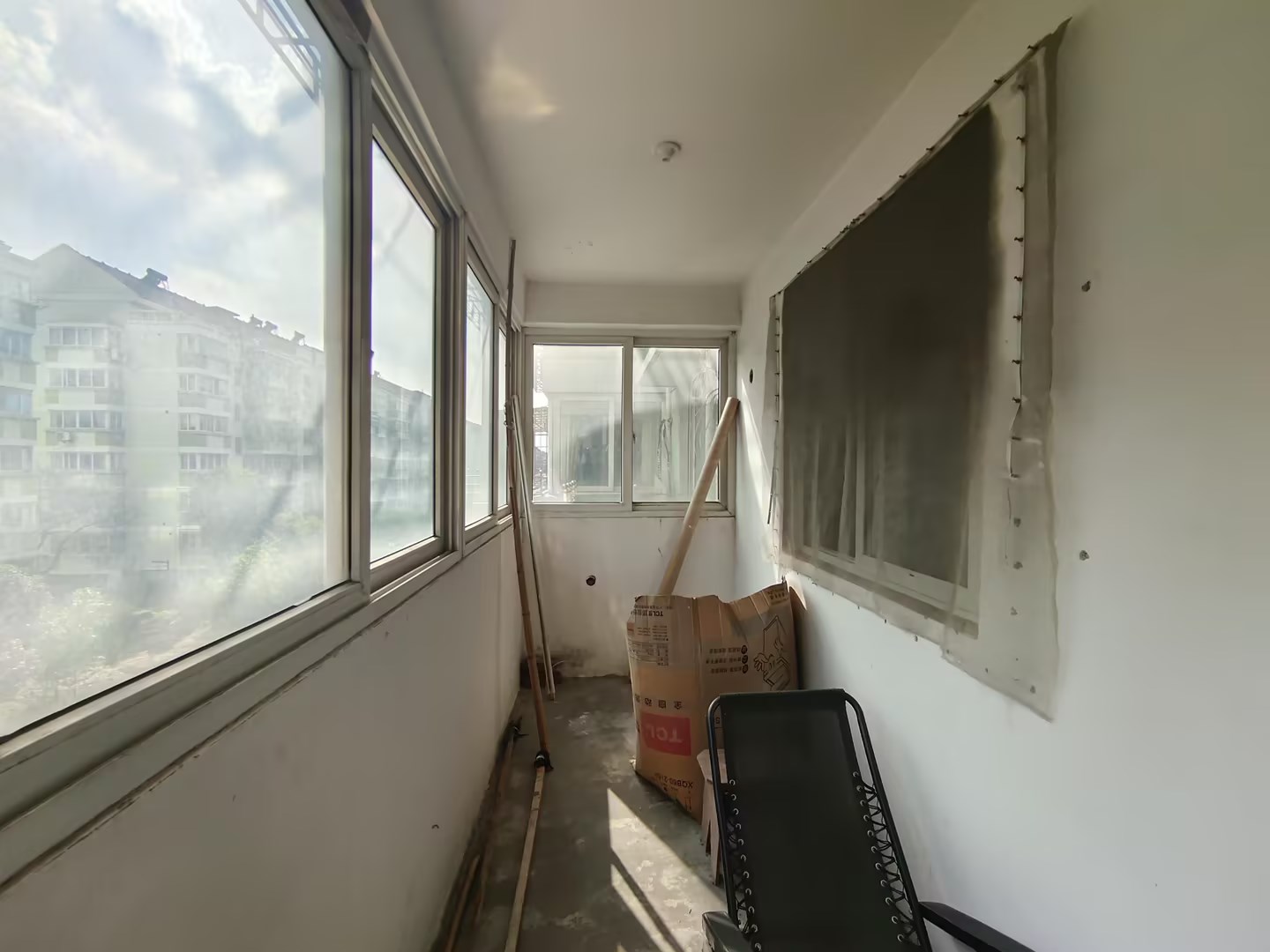 怡园新邸 2室2厅1卫 95m&sup2;