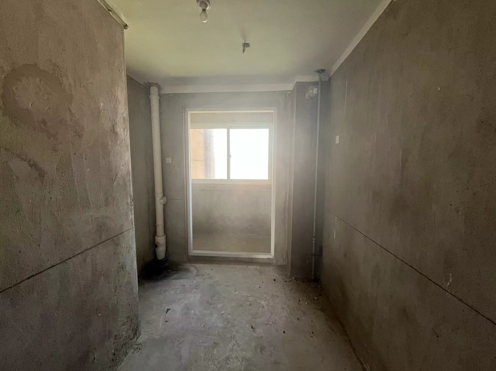 天龙逸园 2室1厅1卫 94m&sup2;