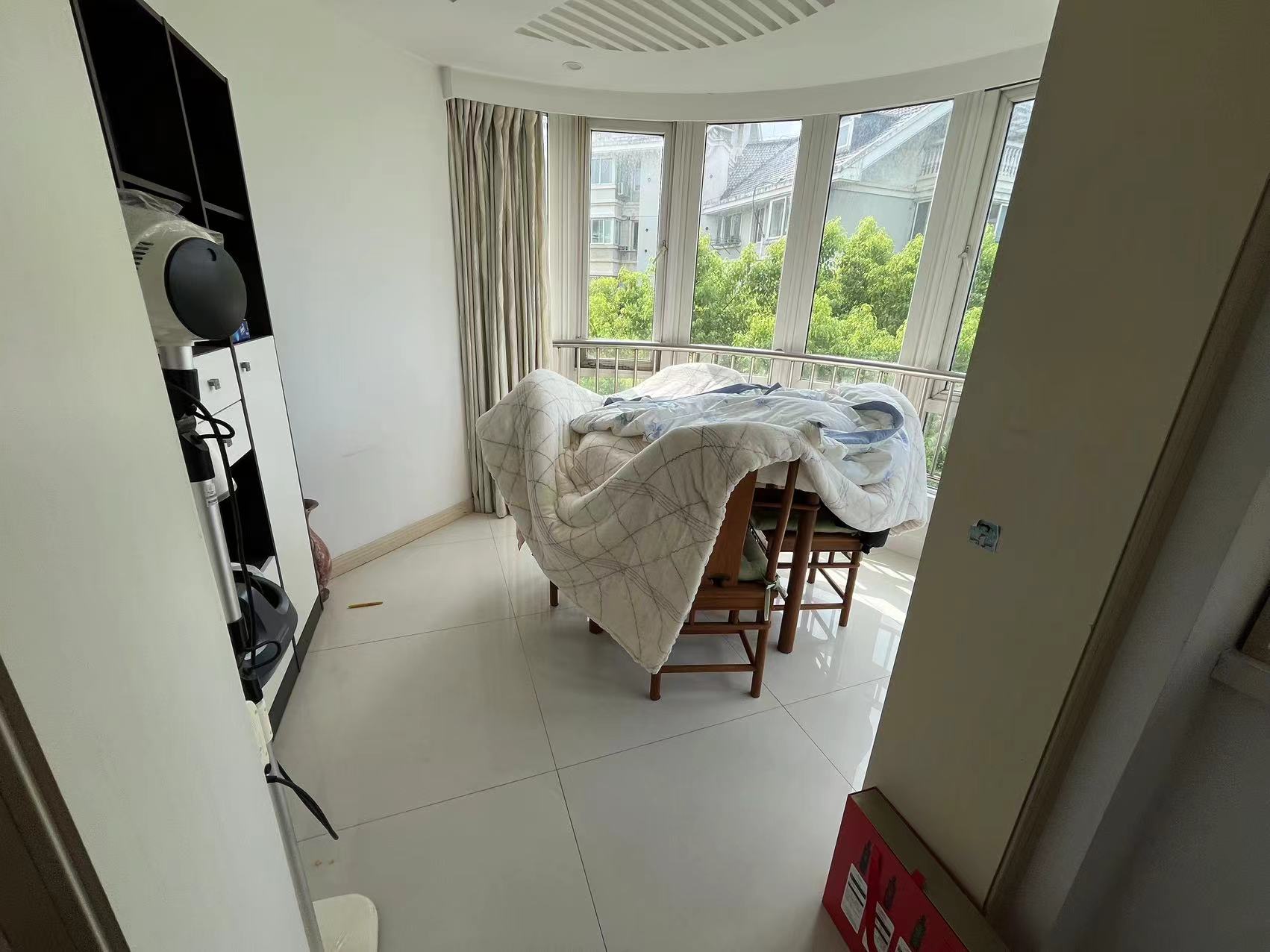 春晖花园 4室2厅2卫 170m²
