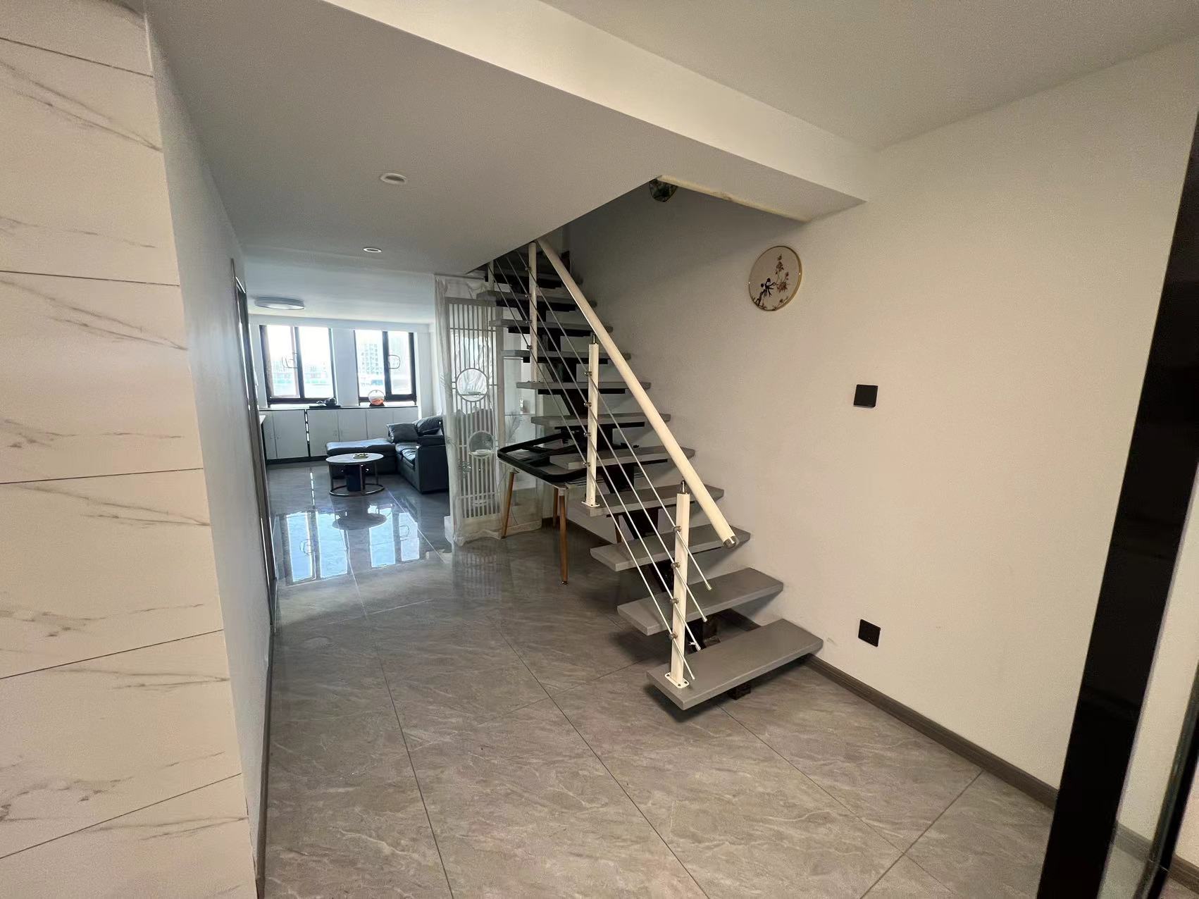 东景国际 2室1厅1卫 65m&sup2;